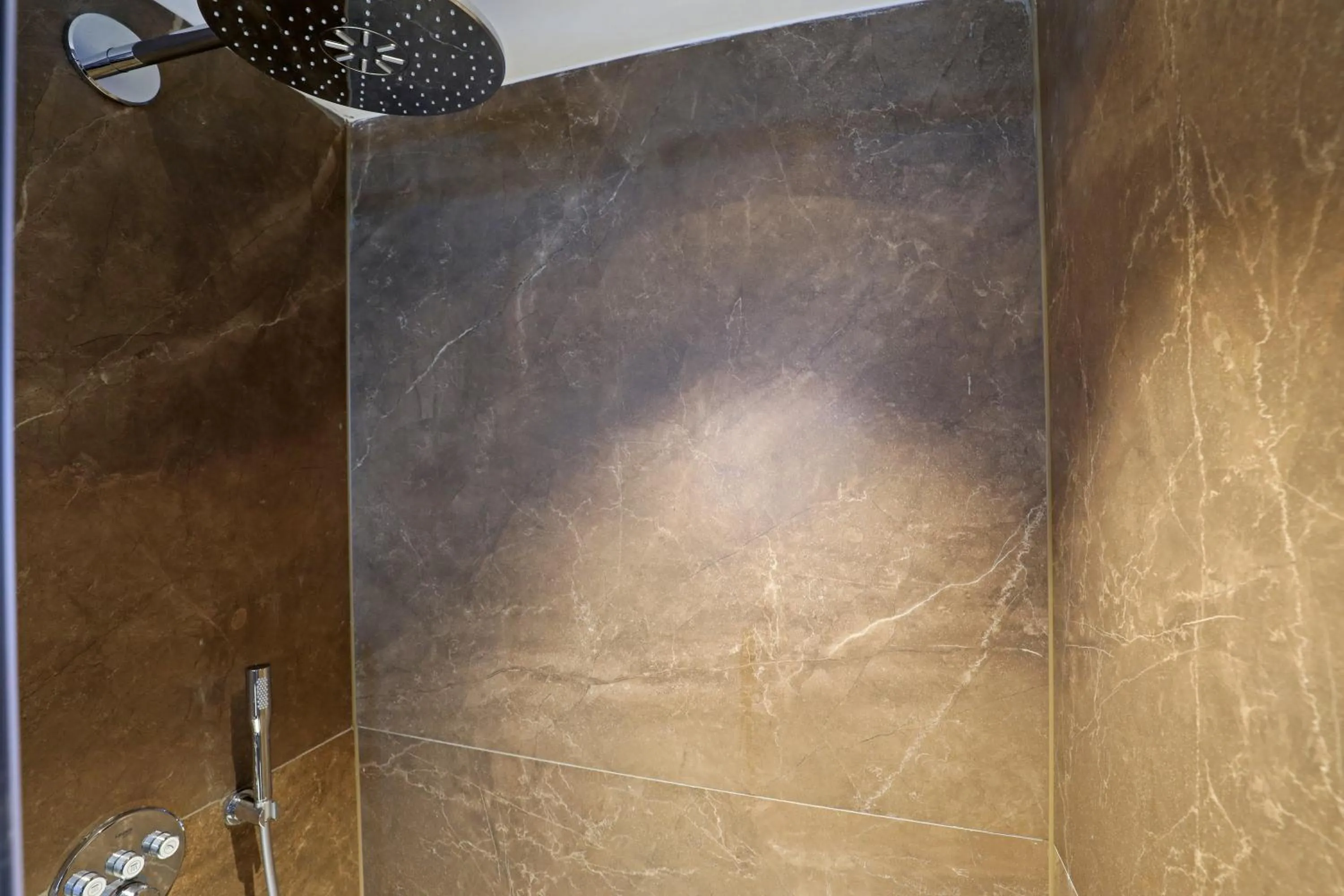 Shower in Valerius Boutique Hotel