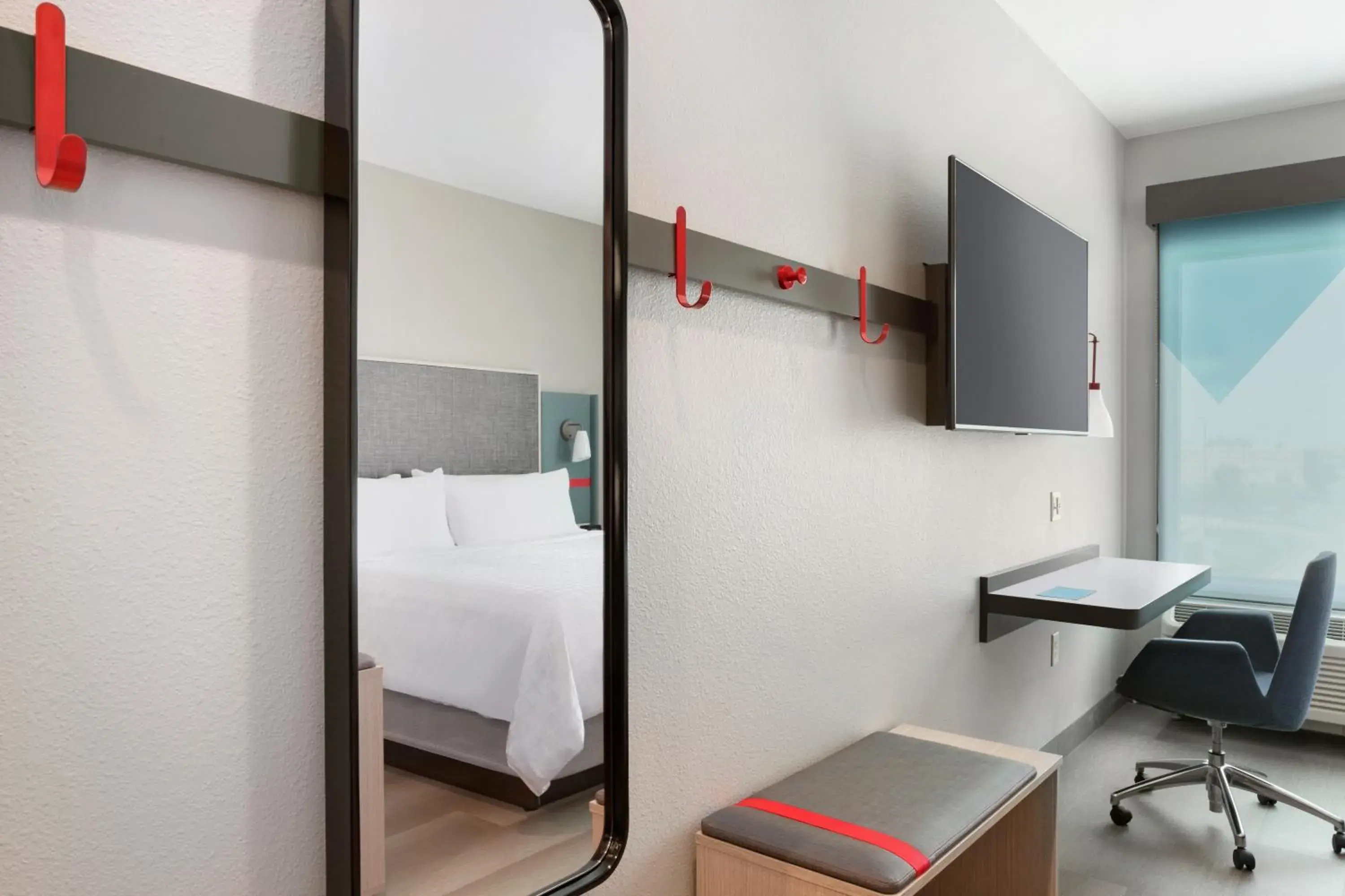 Bed in Avid Hotel Cedar Rapids South - Arpt Area by IHG Bed in Avid Hotel Cedar Rapids South - Arpt Area by IHG