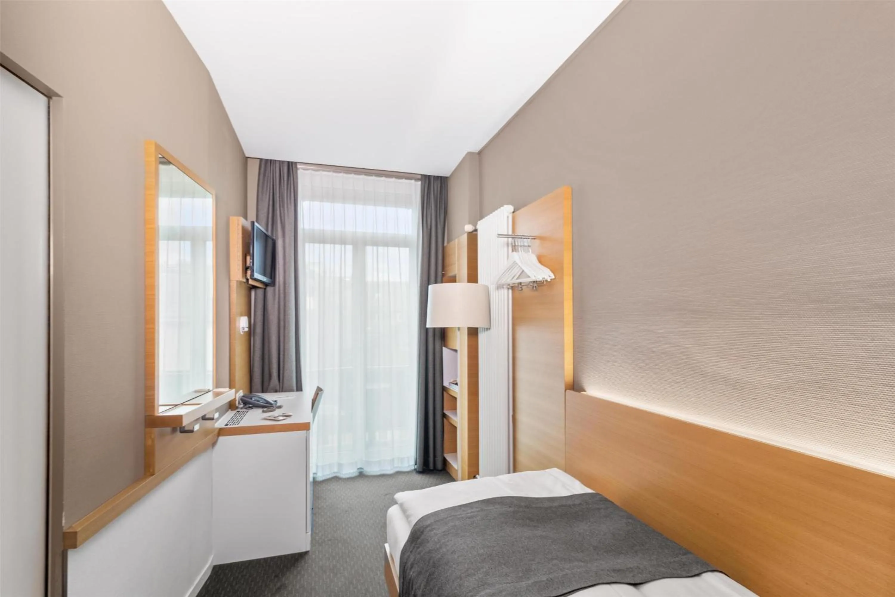 Bedroom, Bed in Best Western Plus Hotel Zürcherhof