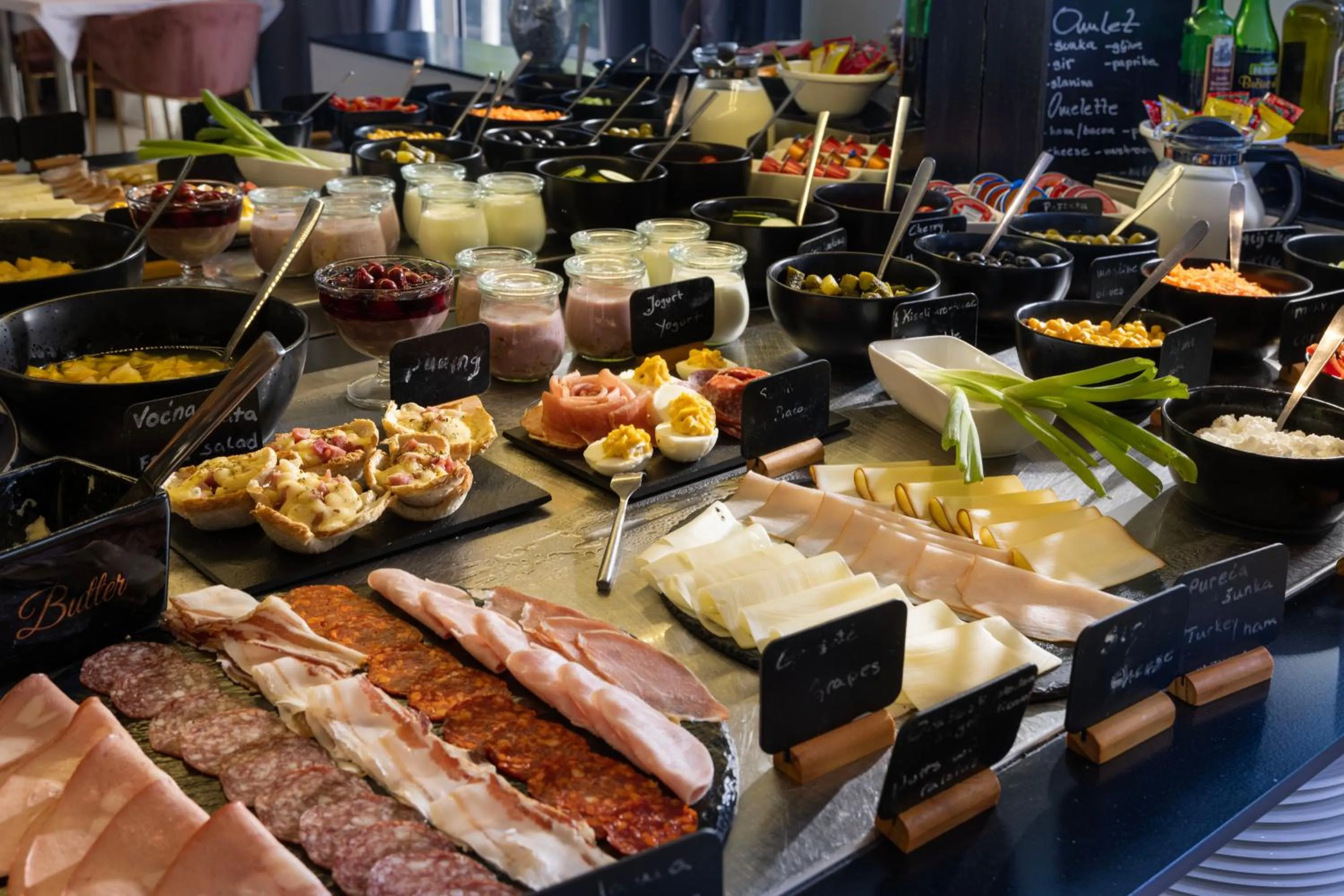 Food and drinks in Hotel 9