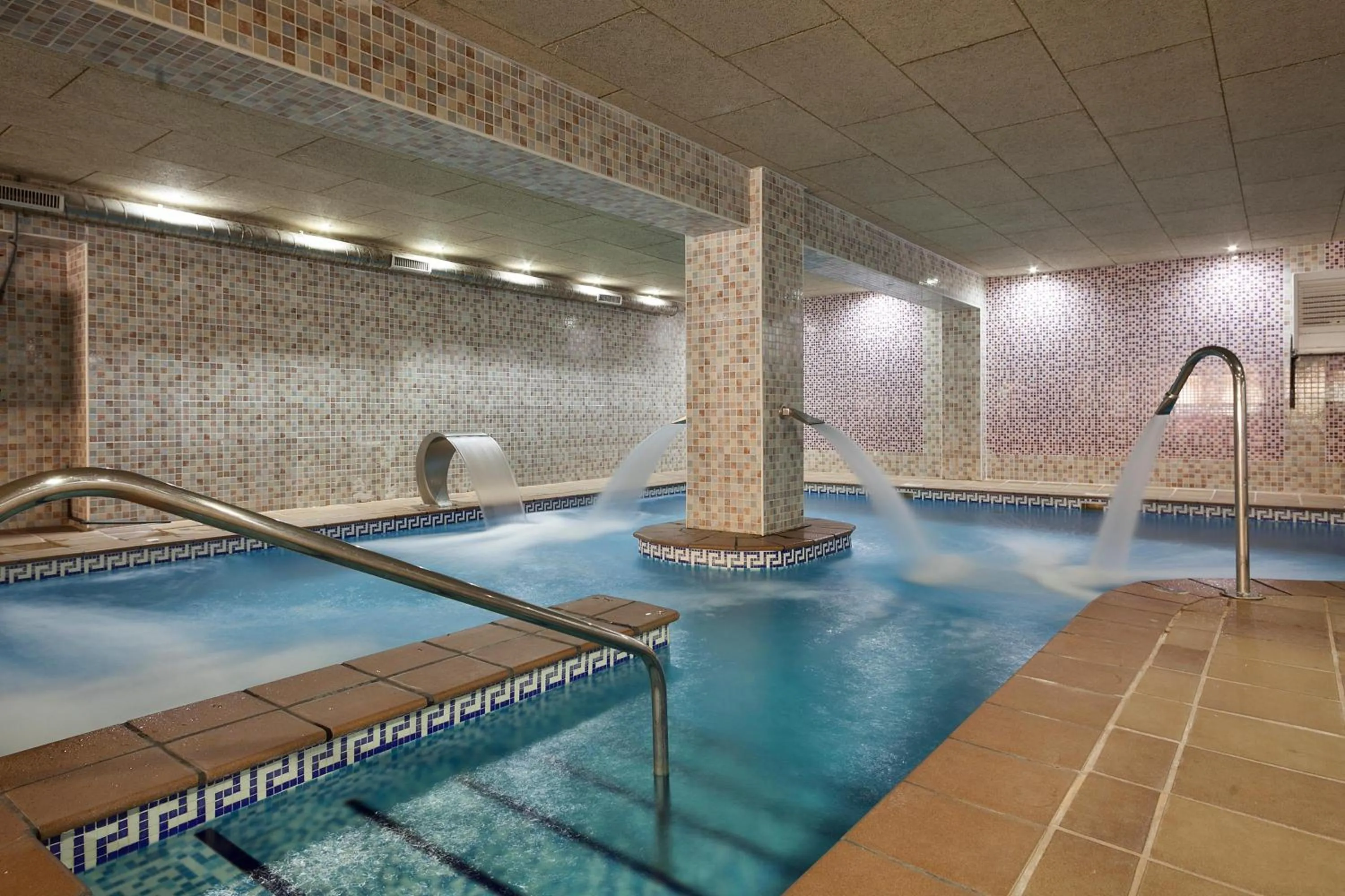 Steam room in Apartamentos Best Alcazar