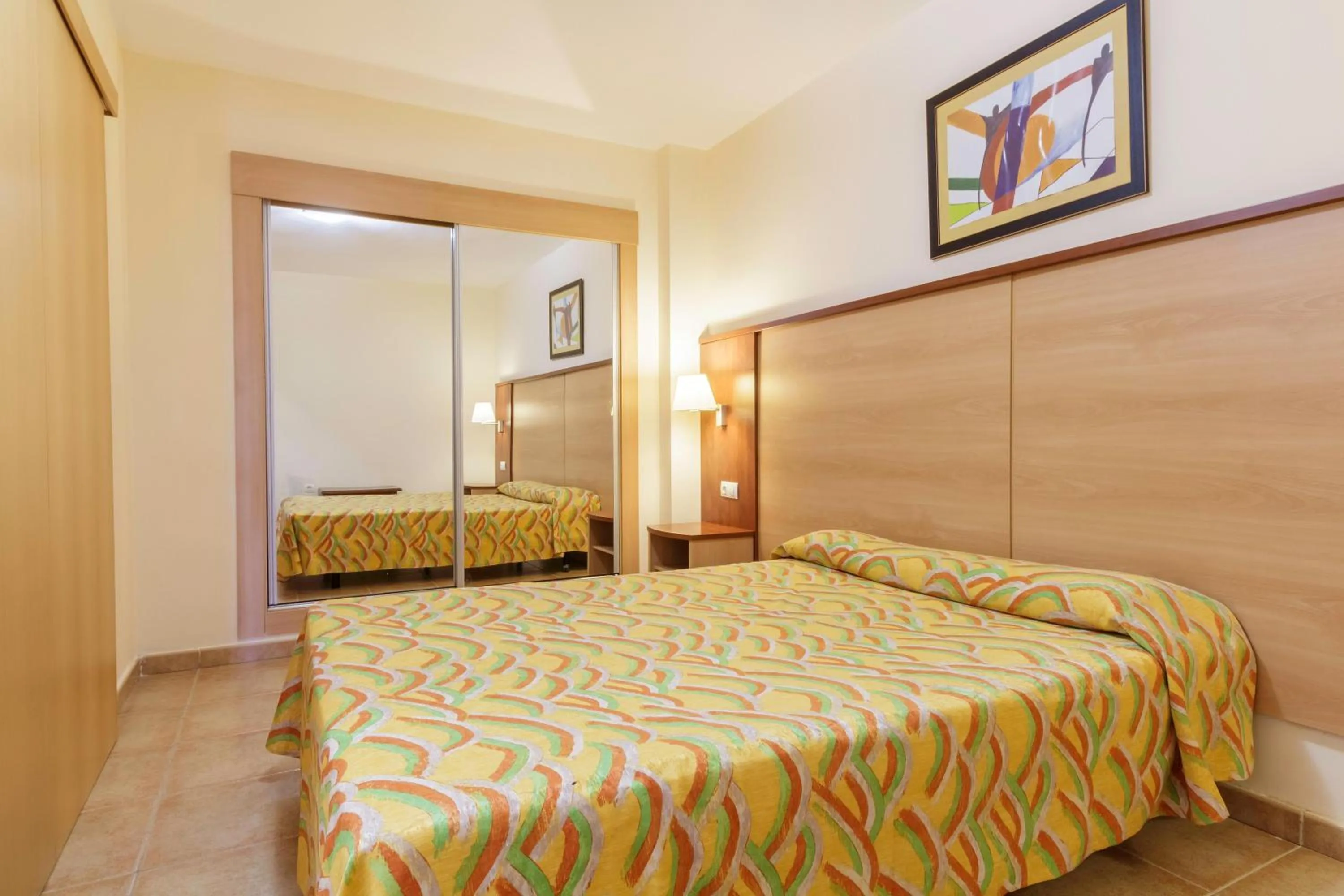 Photo of the whole room, Bed in Apartamentos Best Alcazar