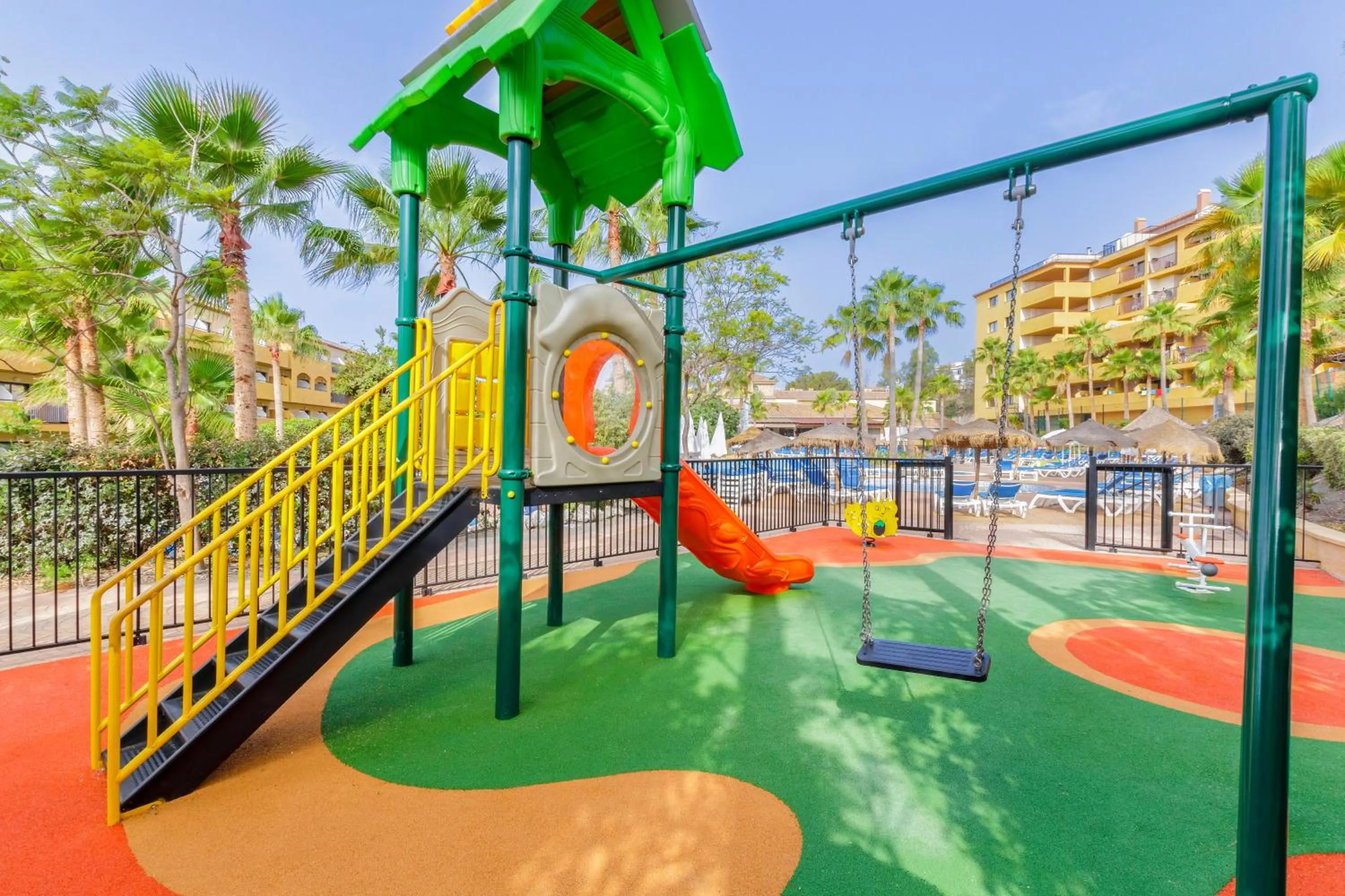 children in Apartamentos Best Alcazar