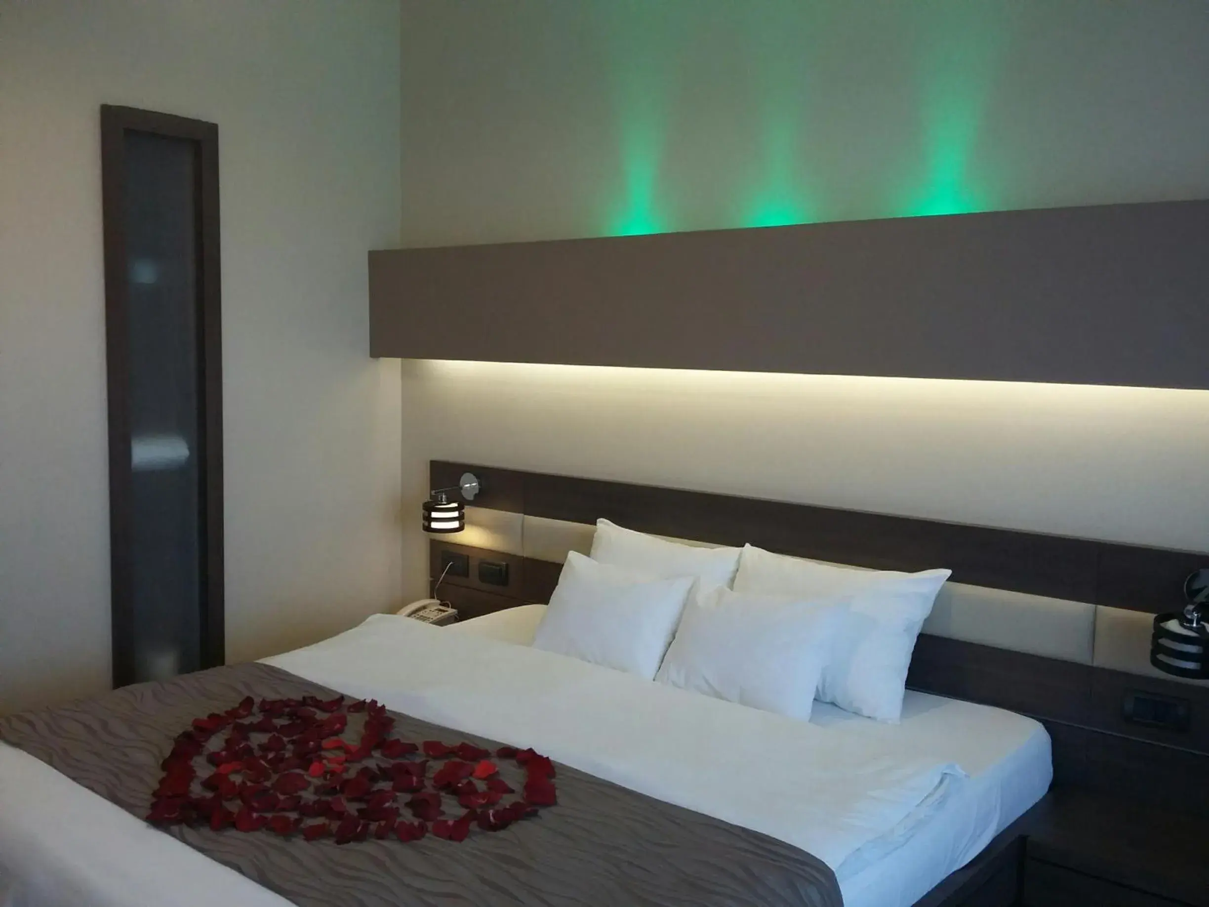 Decorative detail, Bed in Hotel Scapino Decorative detail, Bed in Hotel Scapino