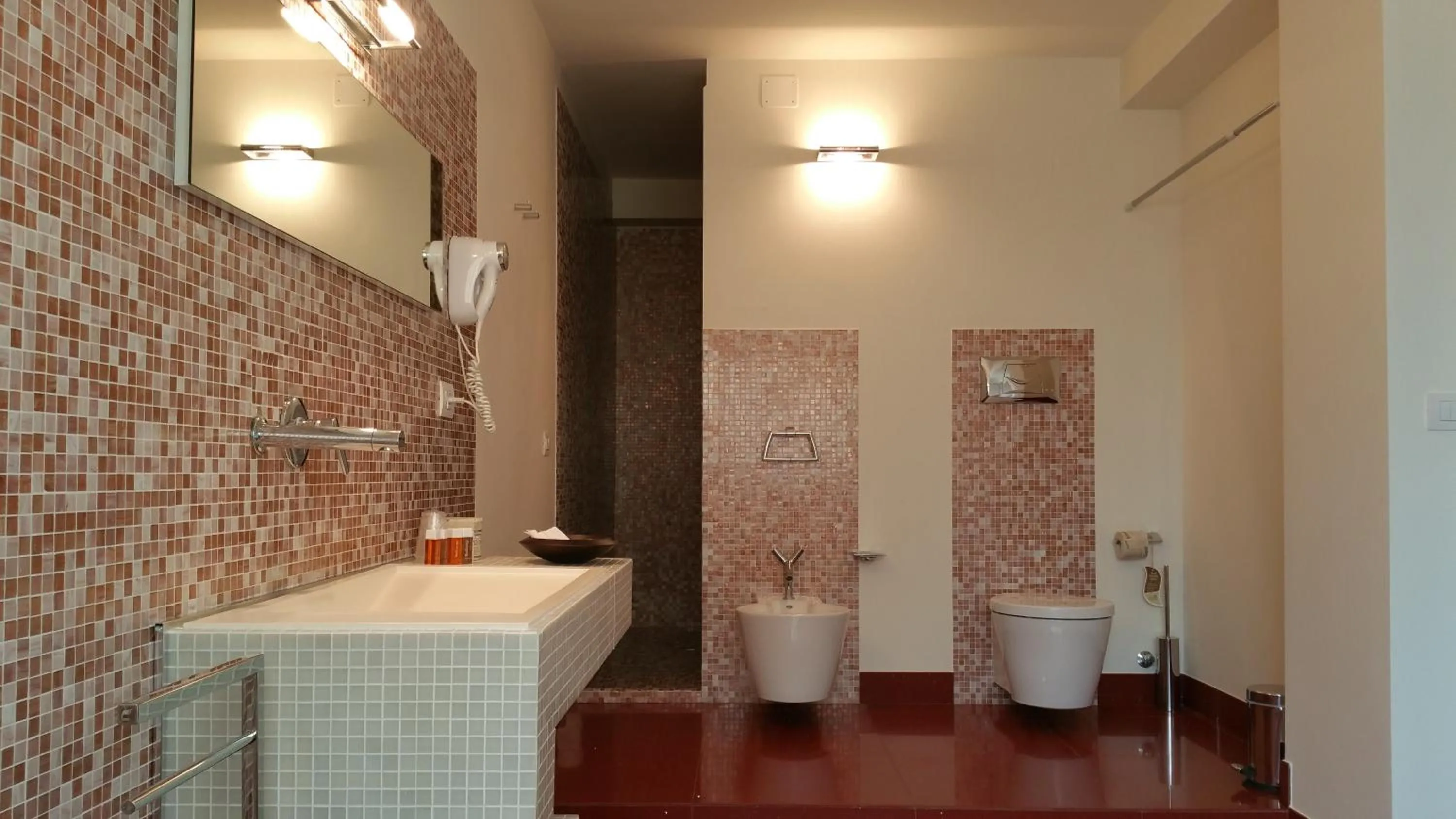 Bathroom in Portopalosuite