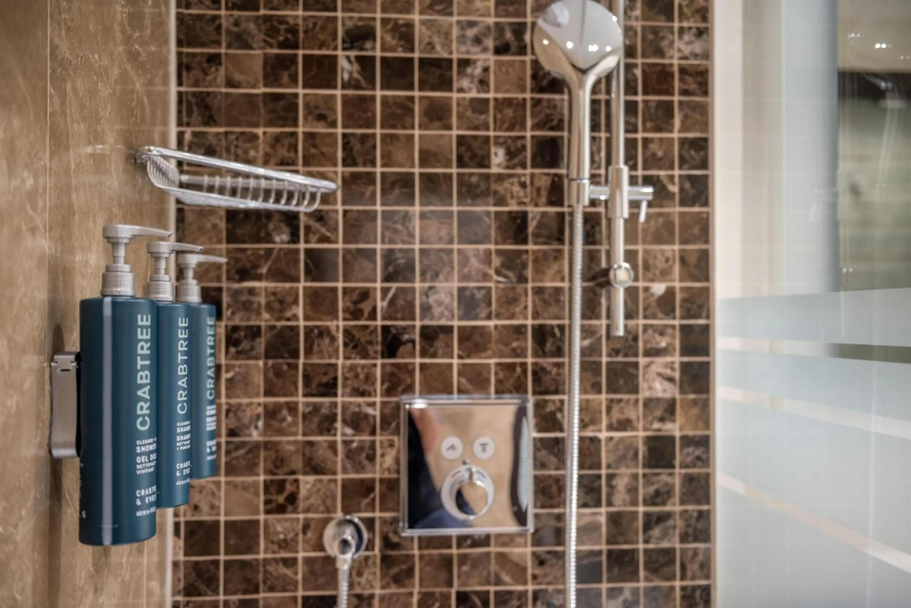 Bathroom in Hilton Geneva Hotel and Conference Centre