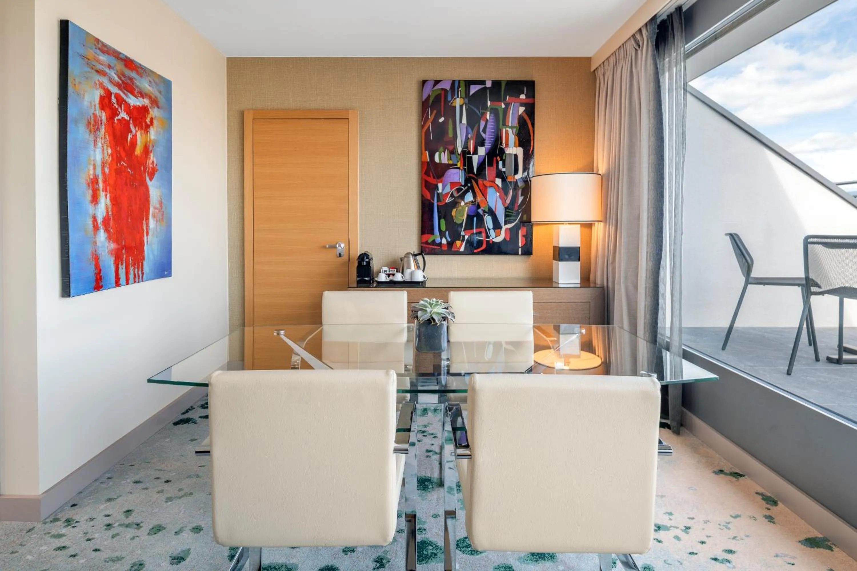 Bedroom in Hilton Geneva Hotel and Conference Centre