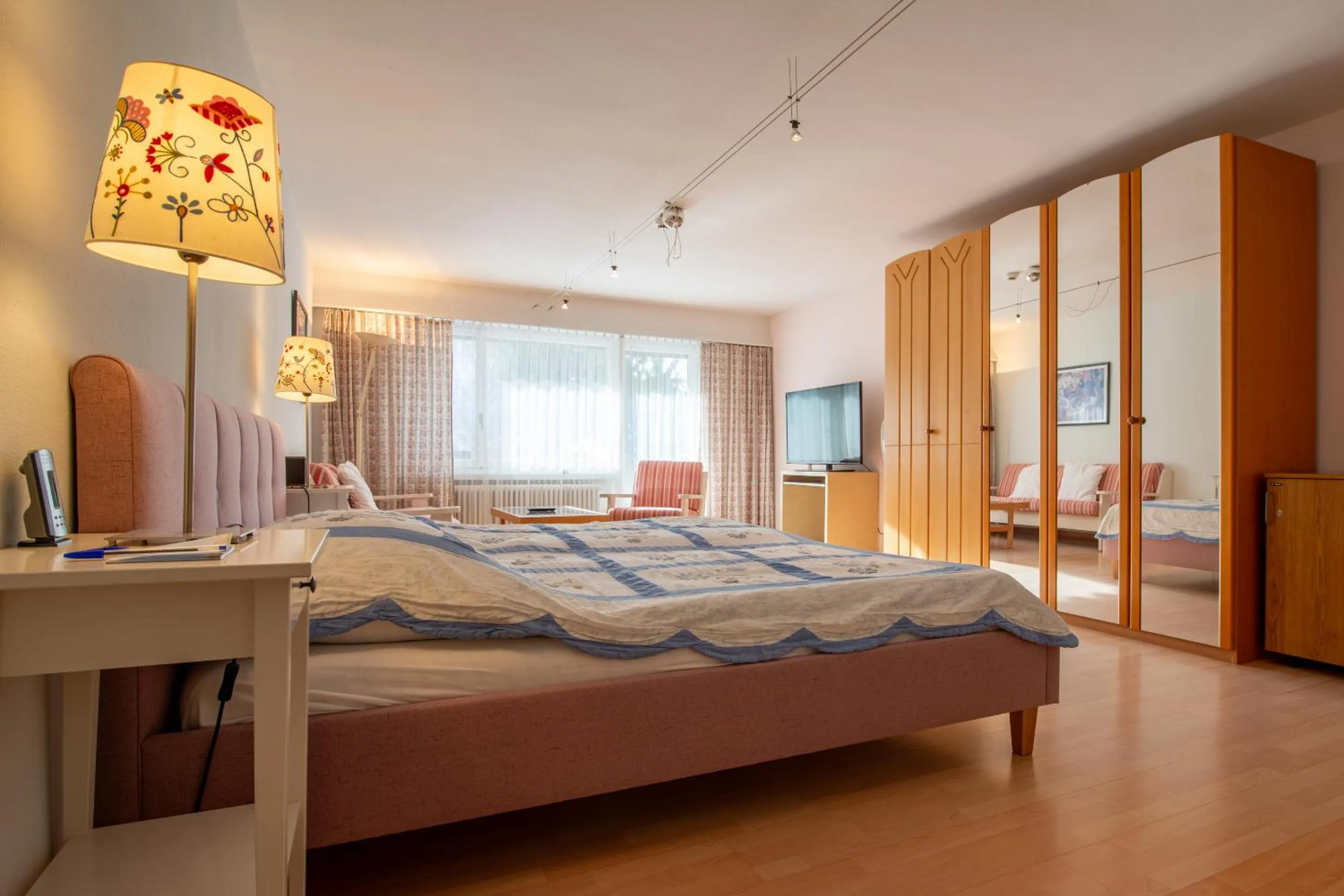 Bedroom, Bed in Badehotel Salina Maris – Wellness & Vintage
