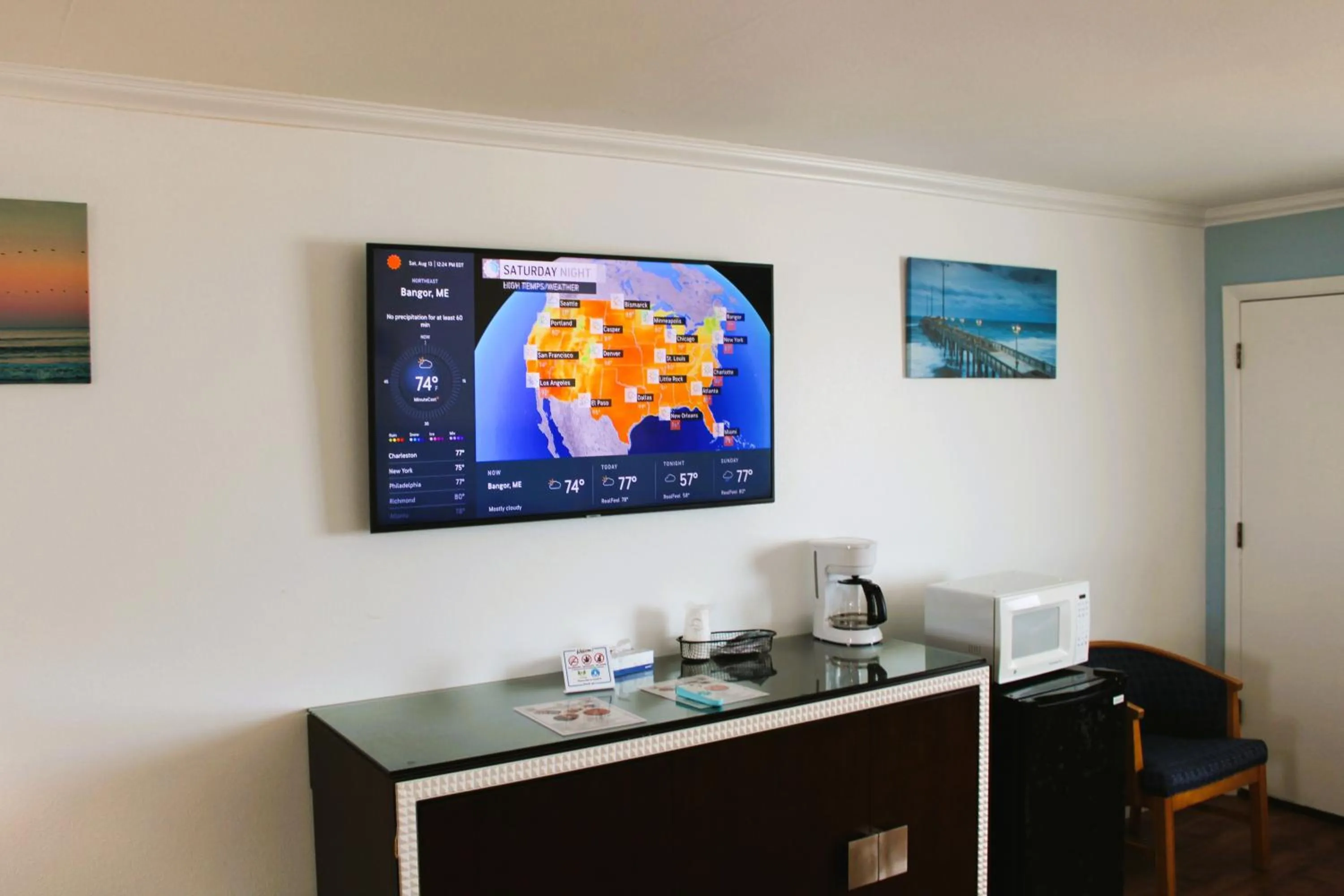 TV and multimedia in Blue Heron Motel