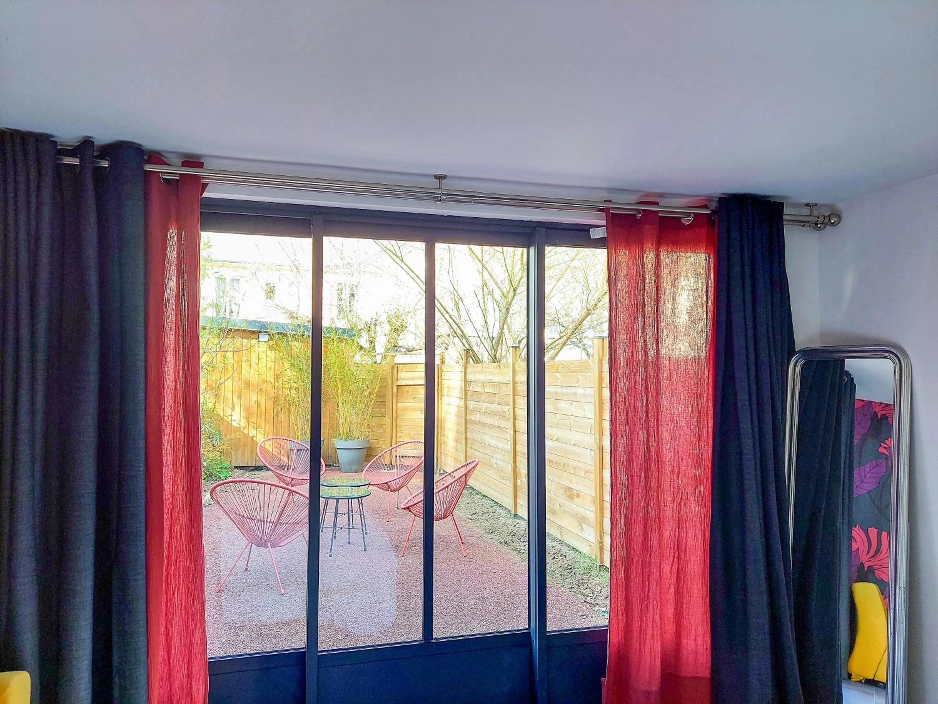 Garden view in Le Huis Clos