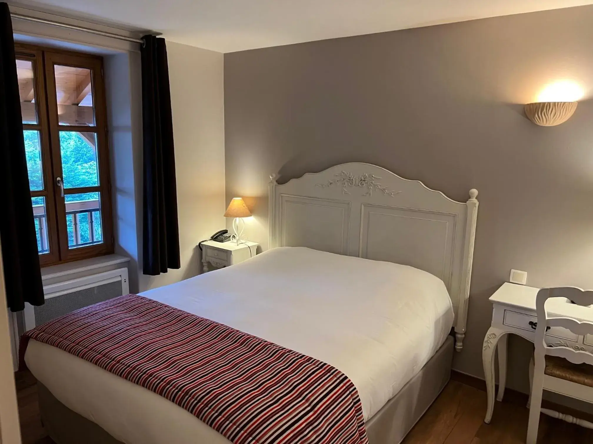 First Floor Family Suite with Balcony in Hotel Village Motel First Floor Family Suite with Balcony in Hotel Village Motel