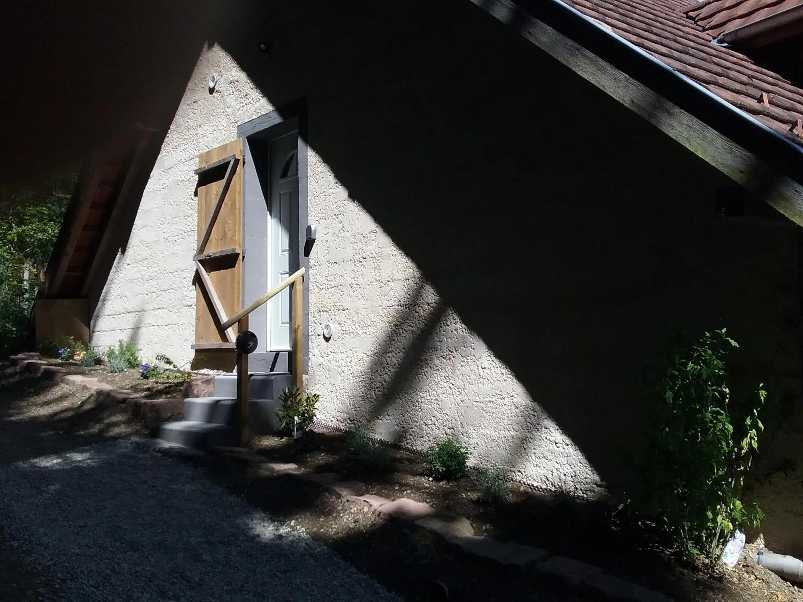 Facade/entrance in LA CLIMONTAINE