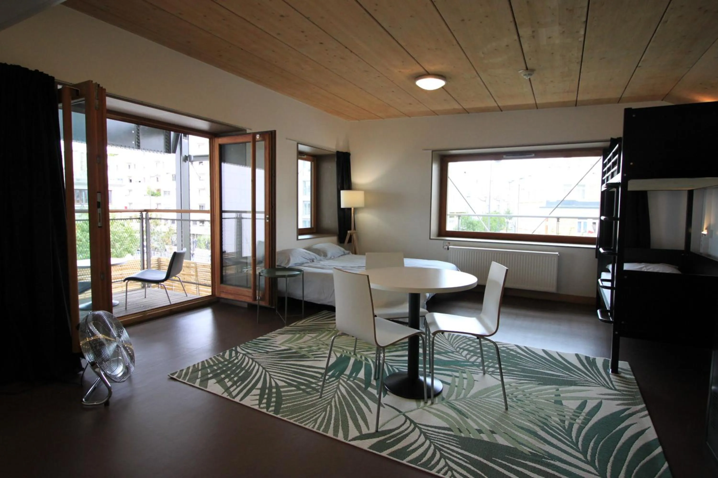 Photo of the whole room in Auberge de Jeunesse HI Paris Yves Robert