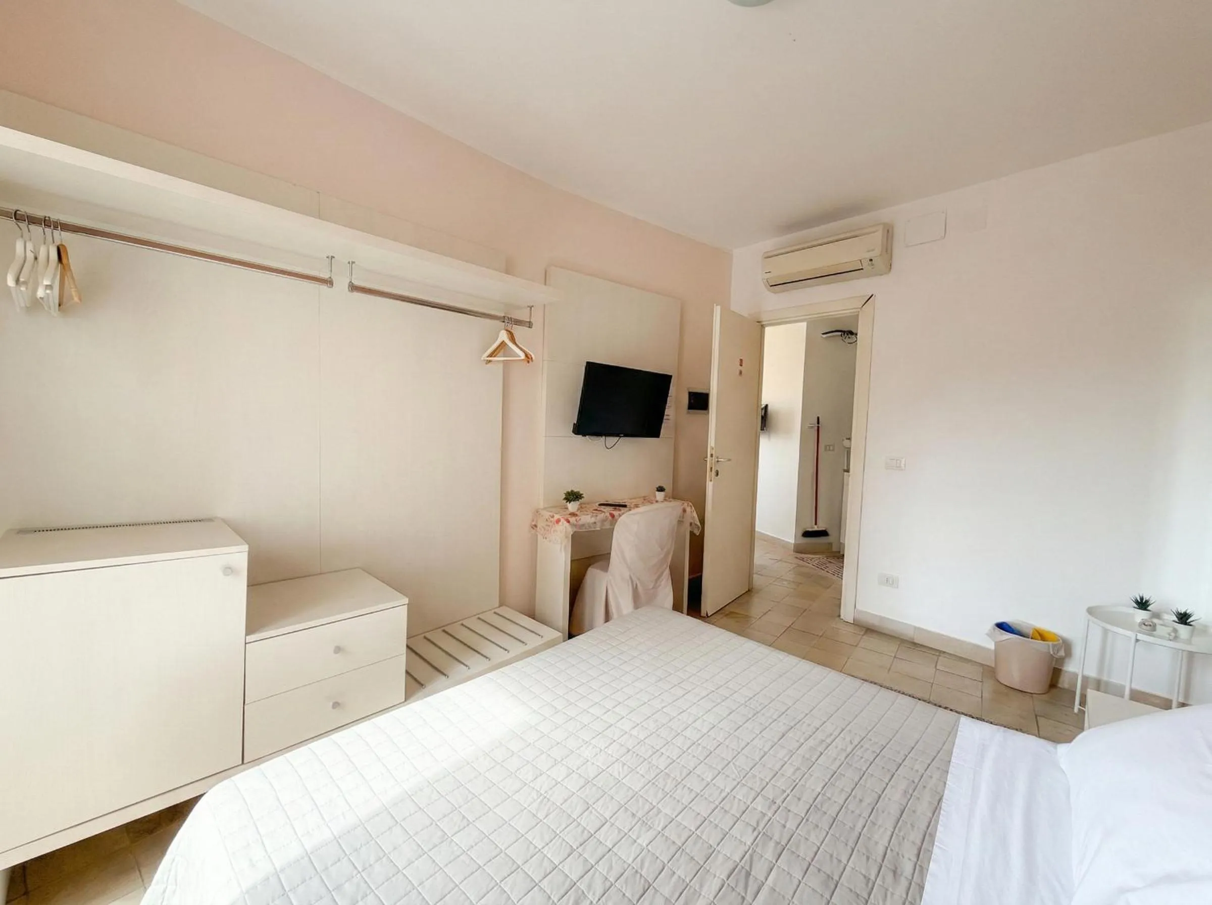 Bed in Ortigia Mastrarua rooms