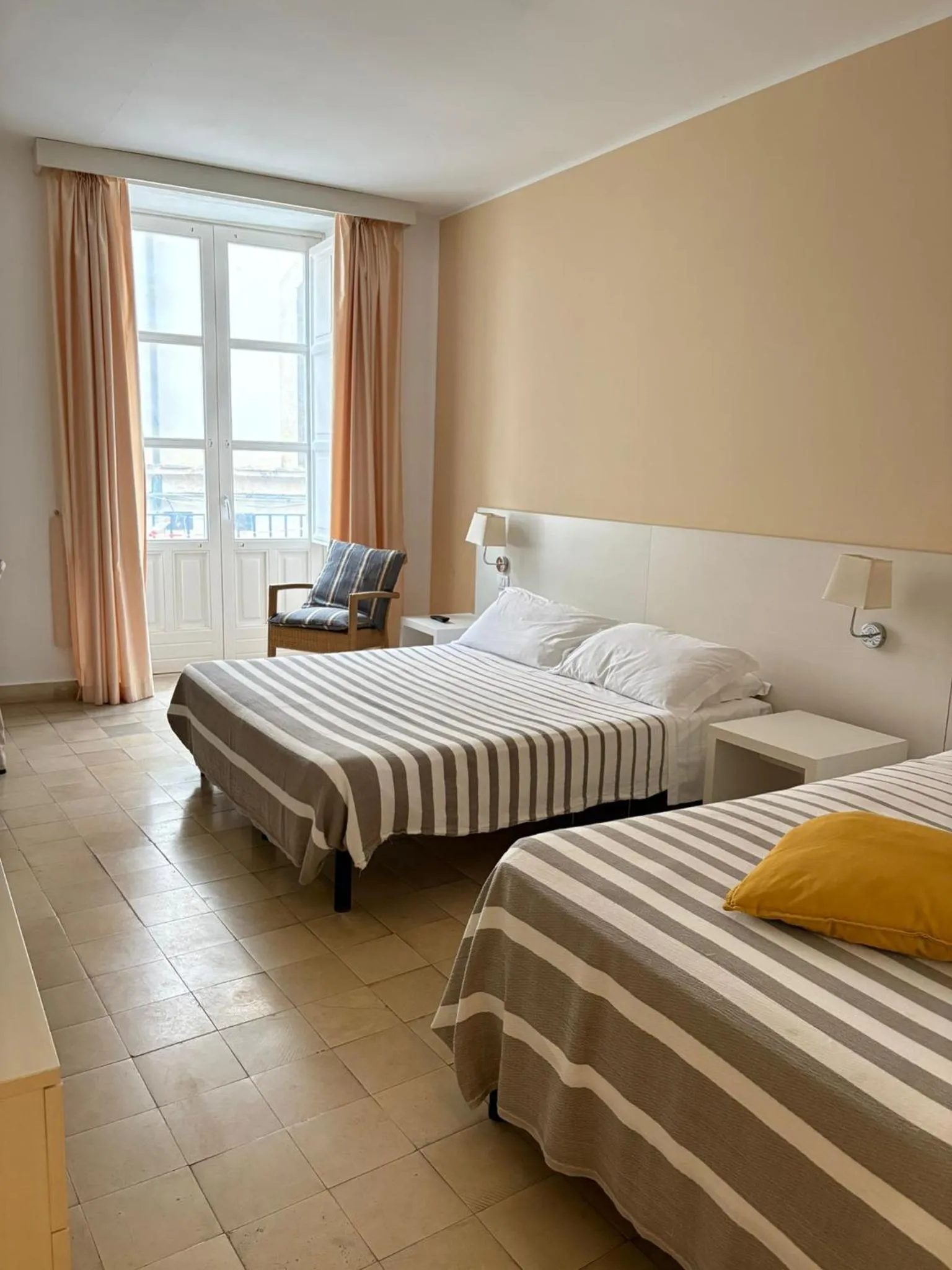 Photo of the whole room, Bed in Nuova Mastrarua Rooms