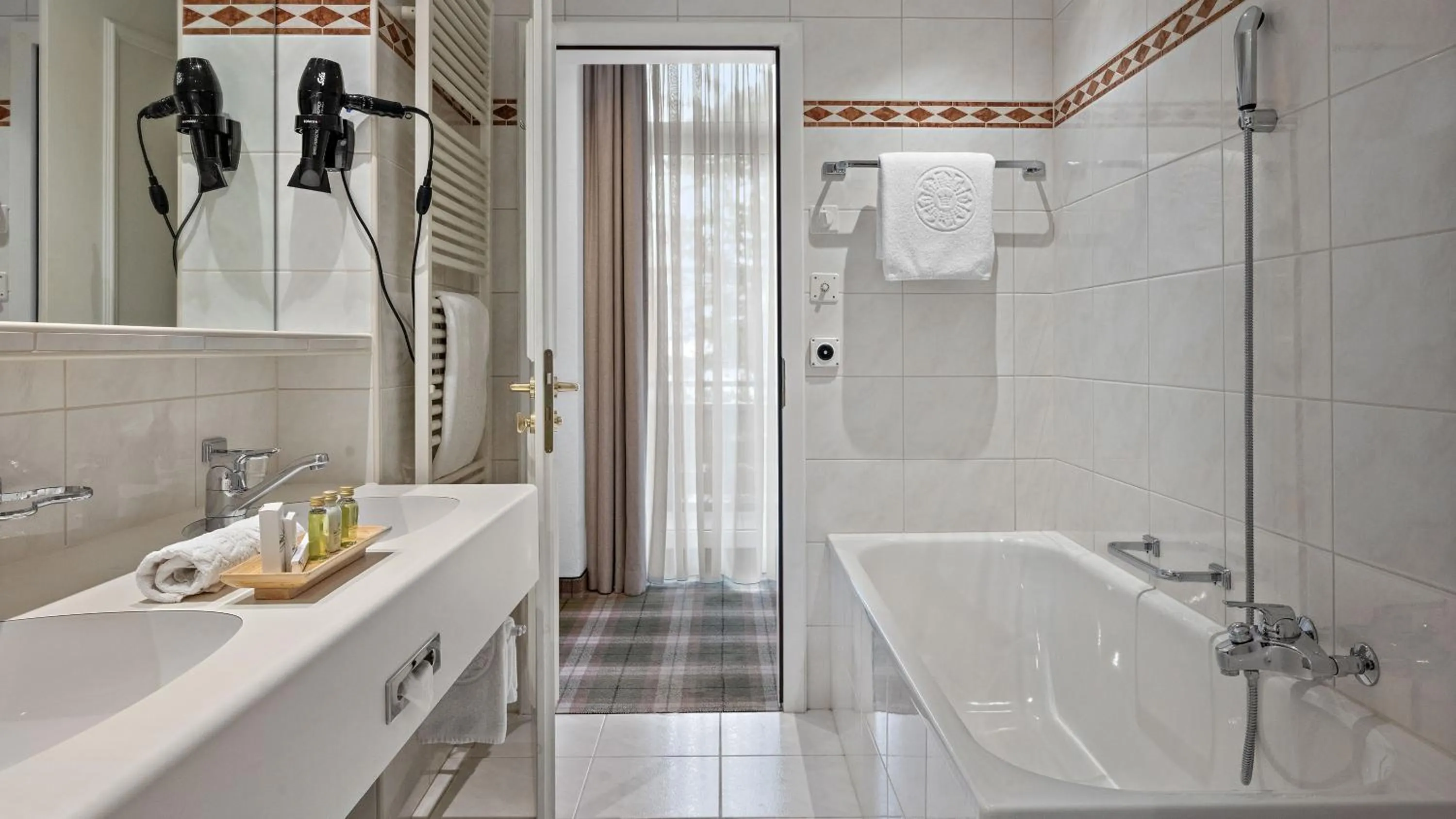 Bathroom in Morosani Schweizerhof