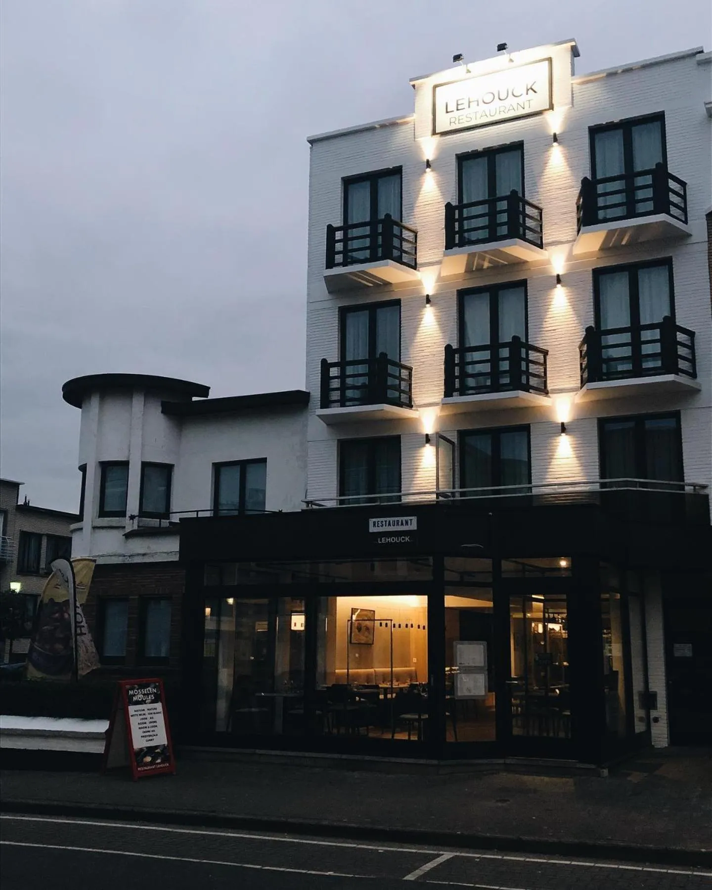 Property building in HOTEL LEHOUCK