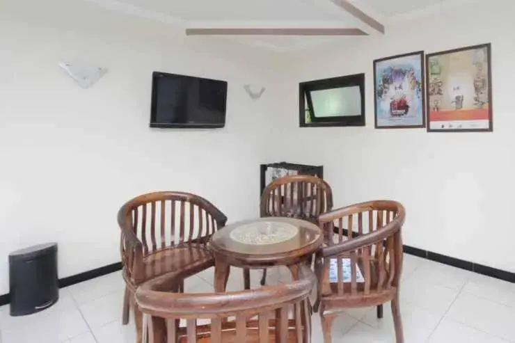 Seating area in Hotel Lestari Near Lippo Plaza Mall Jember Seating area in Hotel Lestari Near Lippo Plaza Mall Jember
