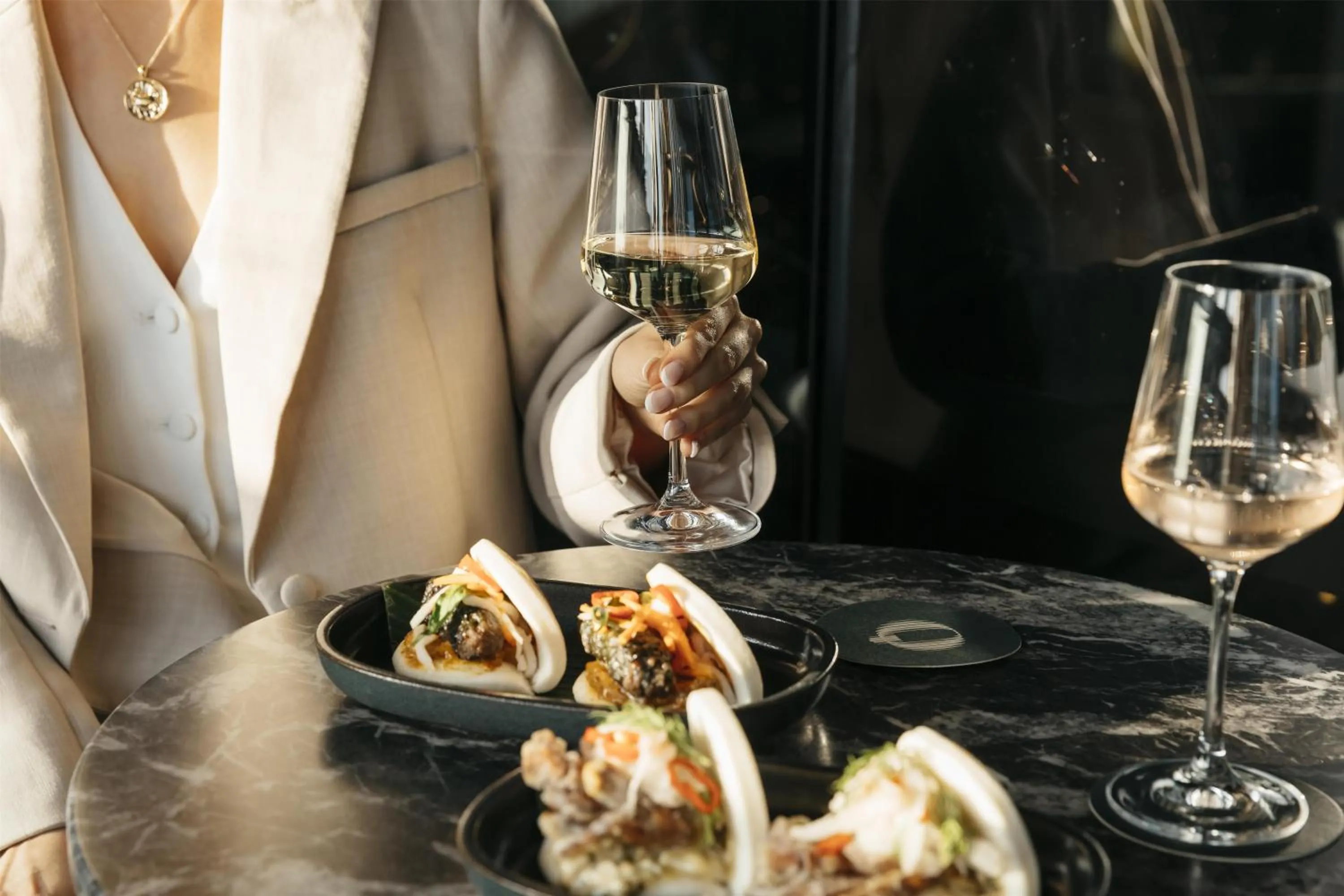 Lounge or bar in Quincy Hotel Melbourne