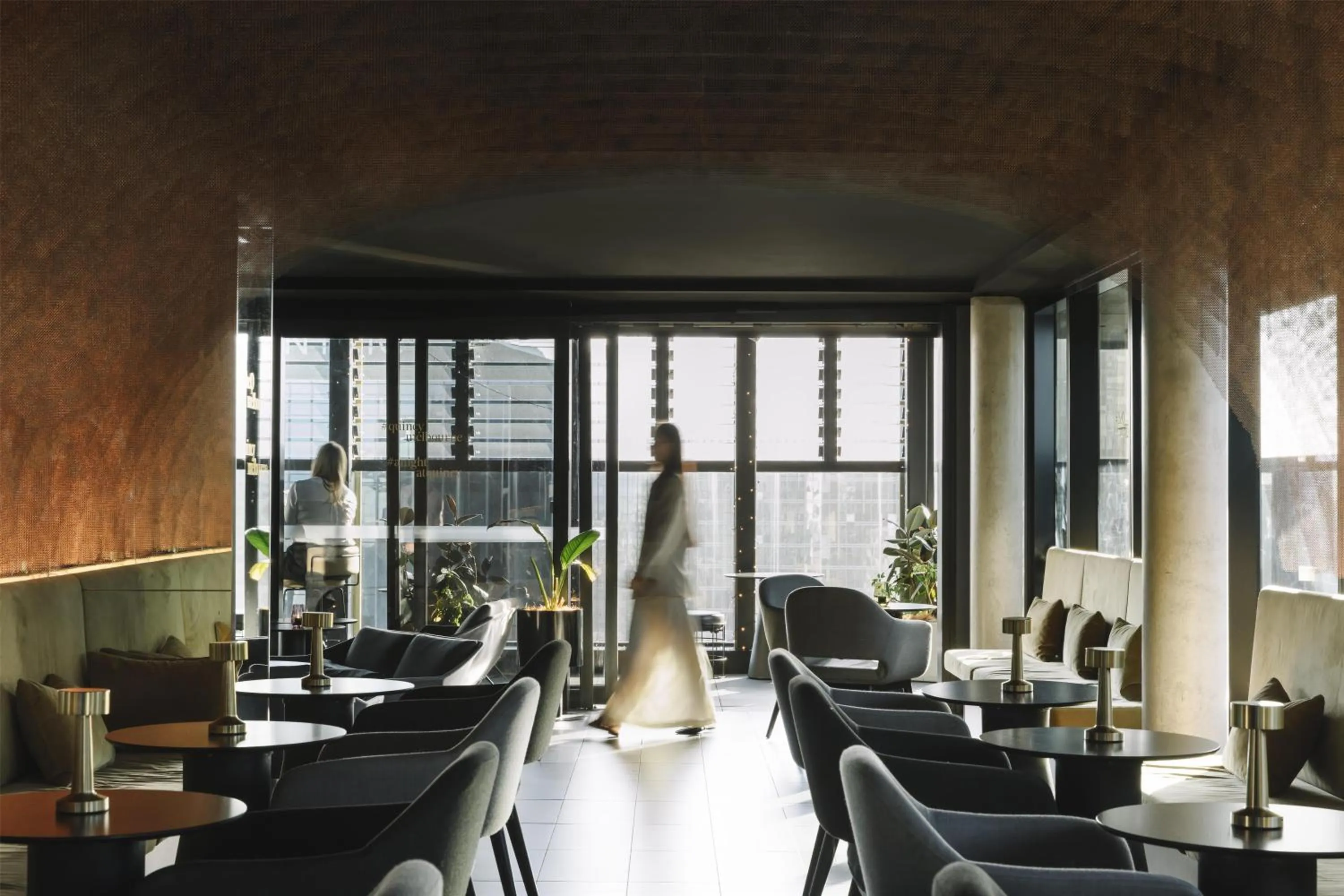 Lounge or bar in Quincy Hotel Melbourne