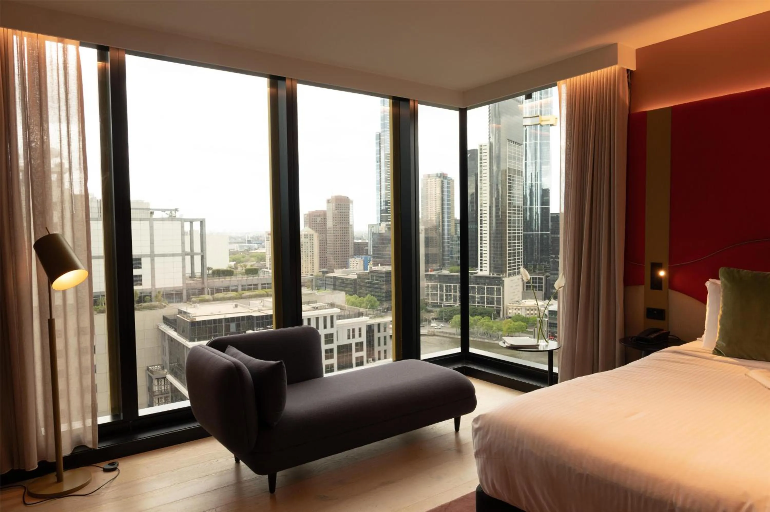 Bedroom, Bed in Quincy Hotel Melbourne