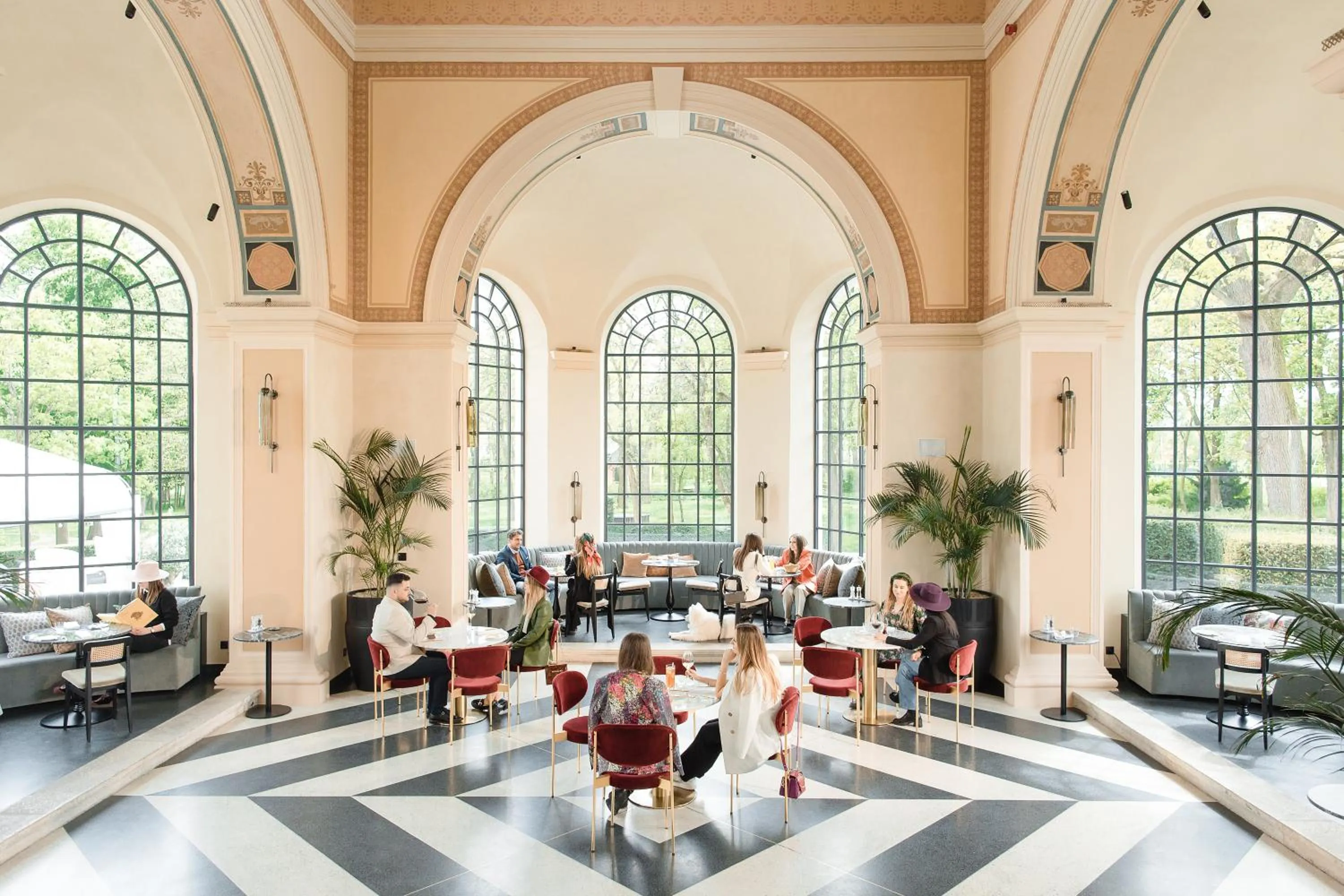 Restaurant/places to eat in BOTANIQ Castle of Tura - Small Luxury Hotels of the World