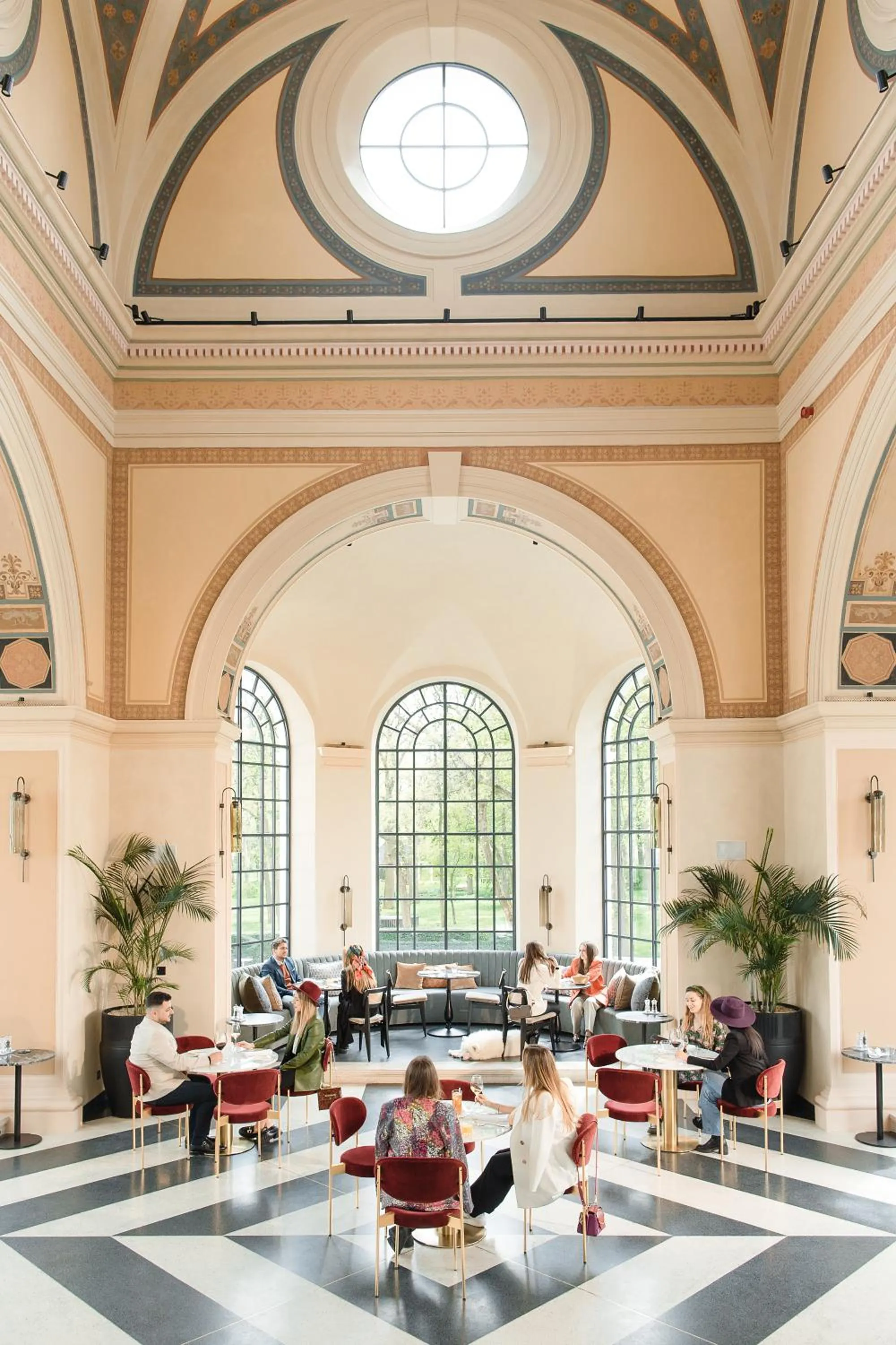 Restaurant/places to eat in BOTANIQ Castle of Tura - Small Luxury Hotels of the World