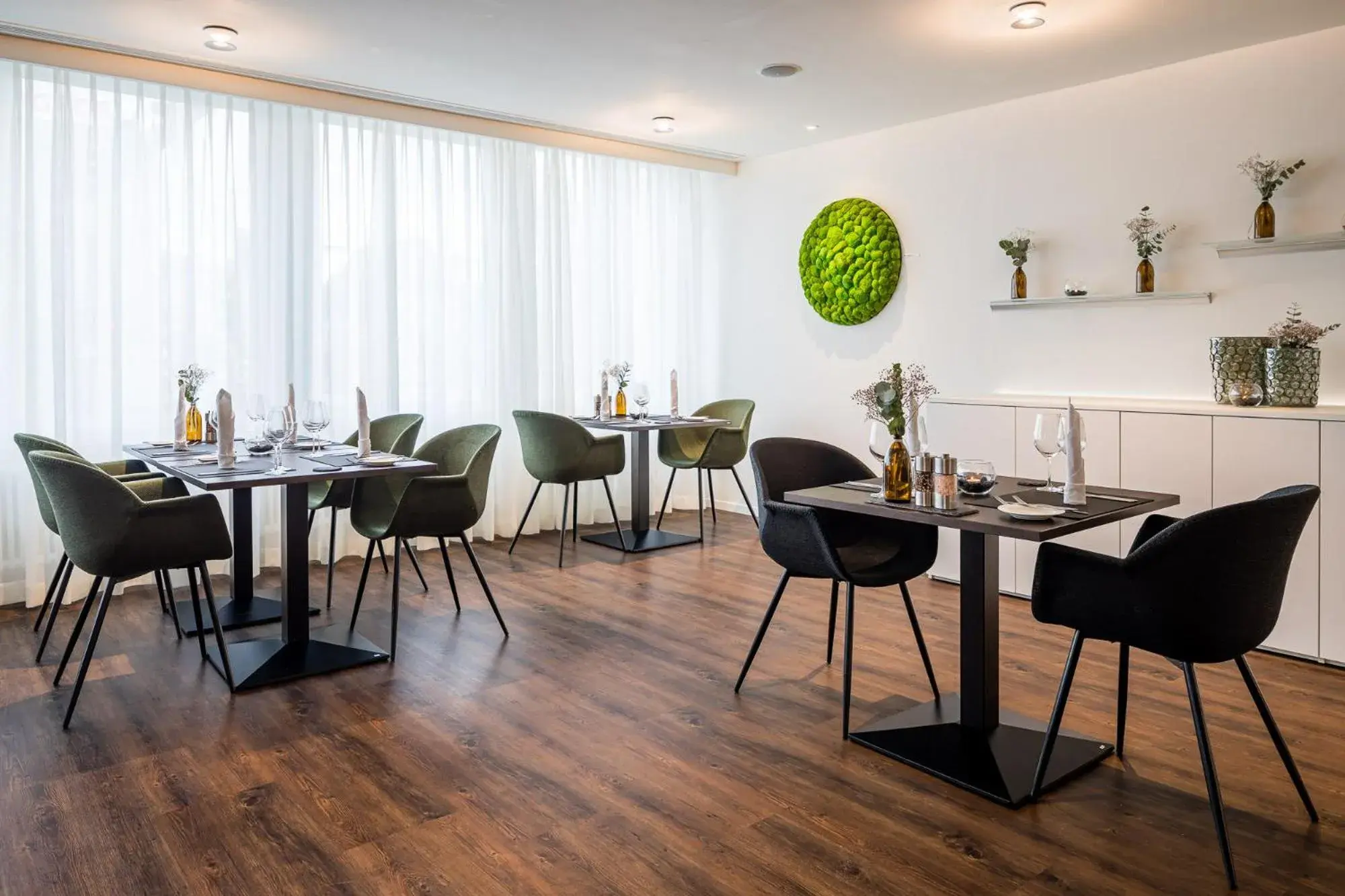 Restaurant/places to eat in Hotel Bären Suhr Restaurant/places to eat in Hotel Bären Suhr