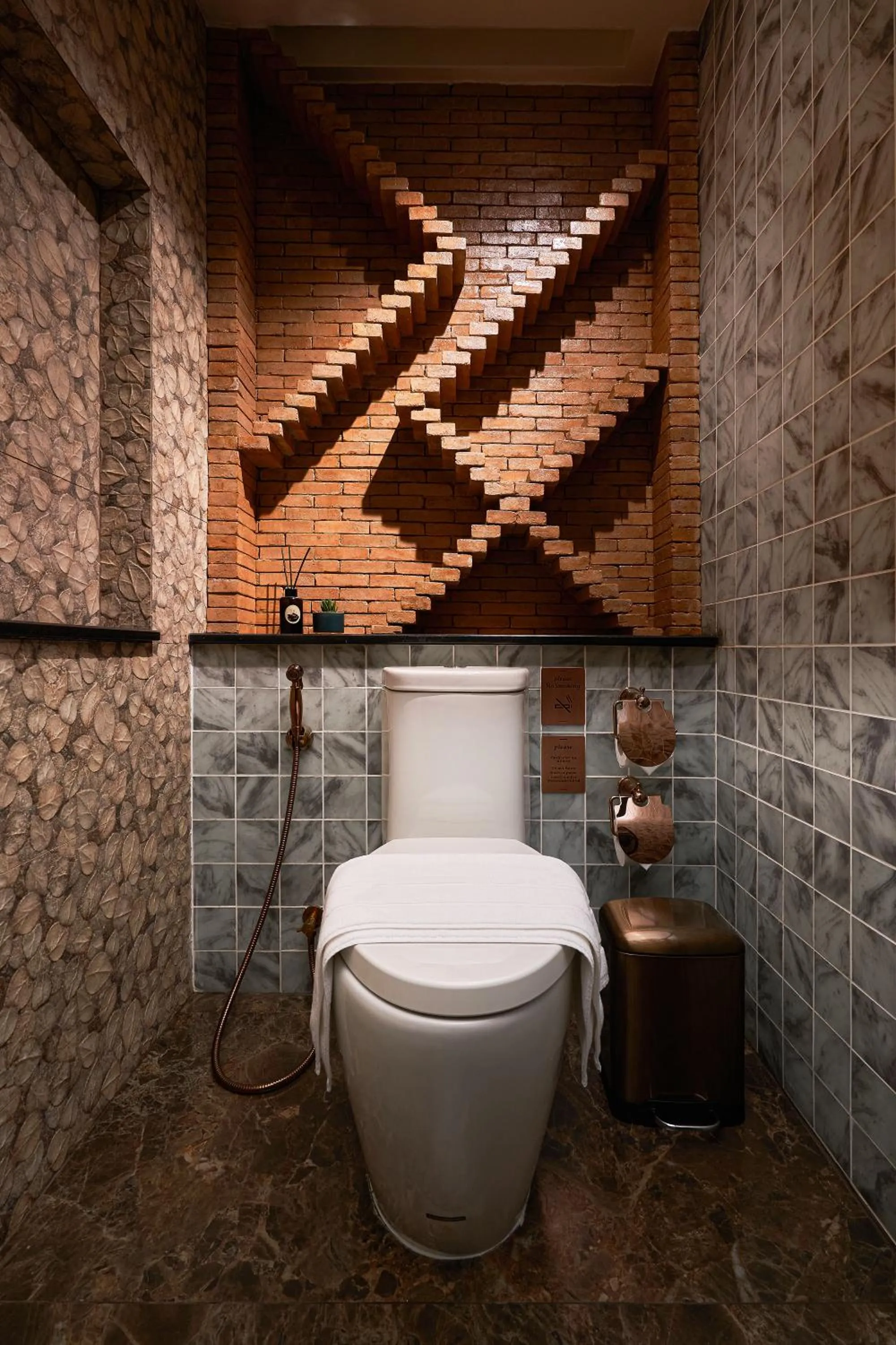 Toilet in THE MOMENT CHIANGMAI - Seasonal Design Boutique