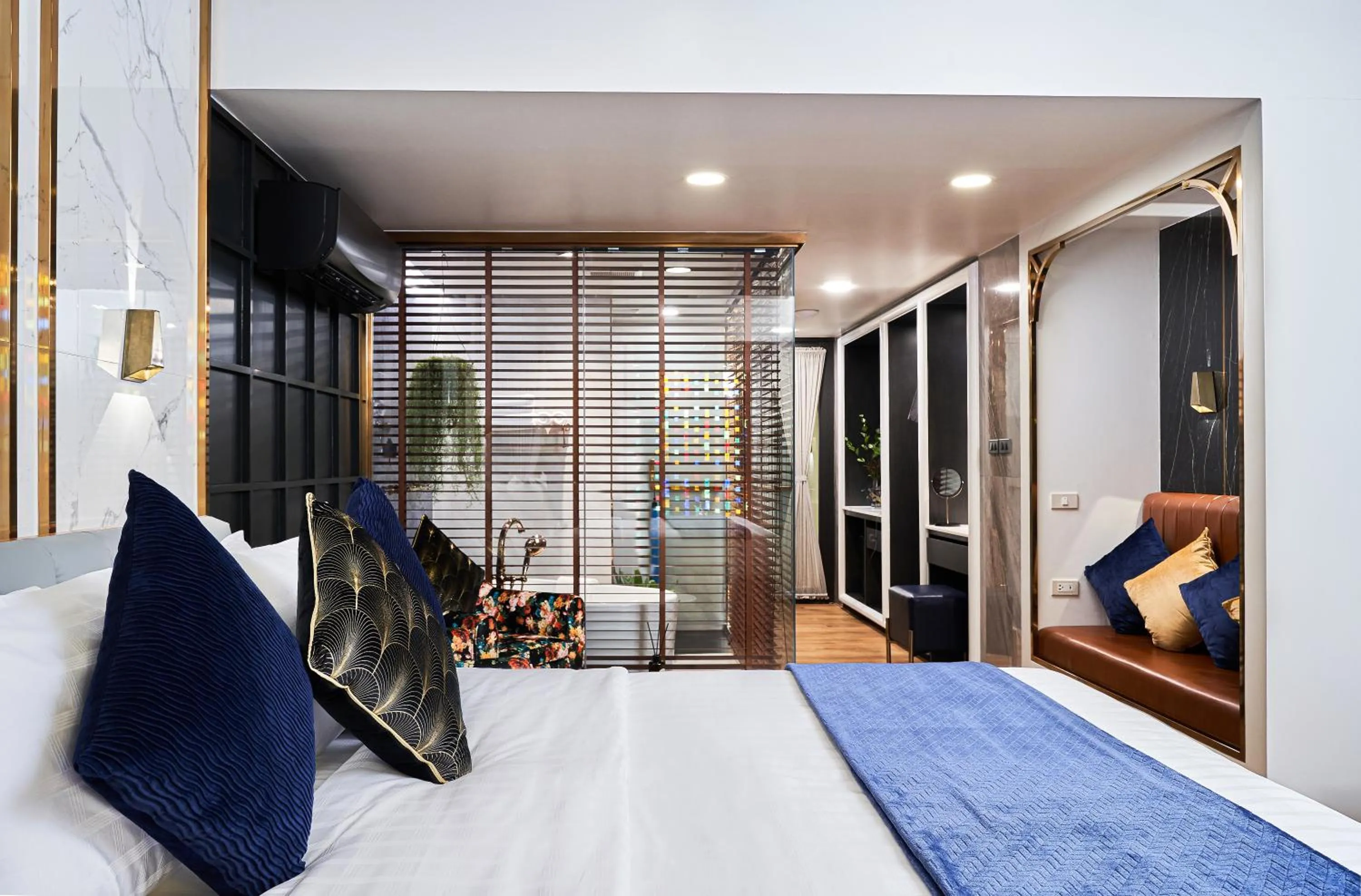 Photo of the whole room, Bed in THE MOMENT CHIANGMAI - Seasonal Design Boutique