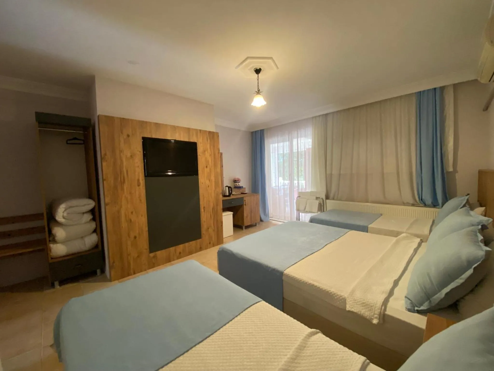 Bed in Cunda Aşiyan Otel