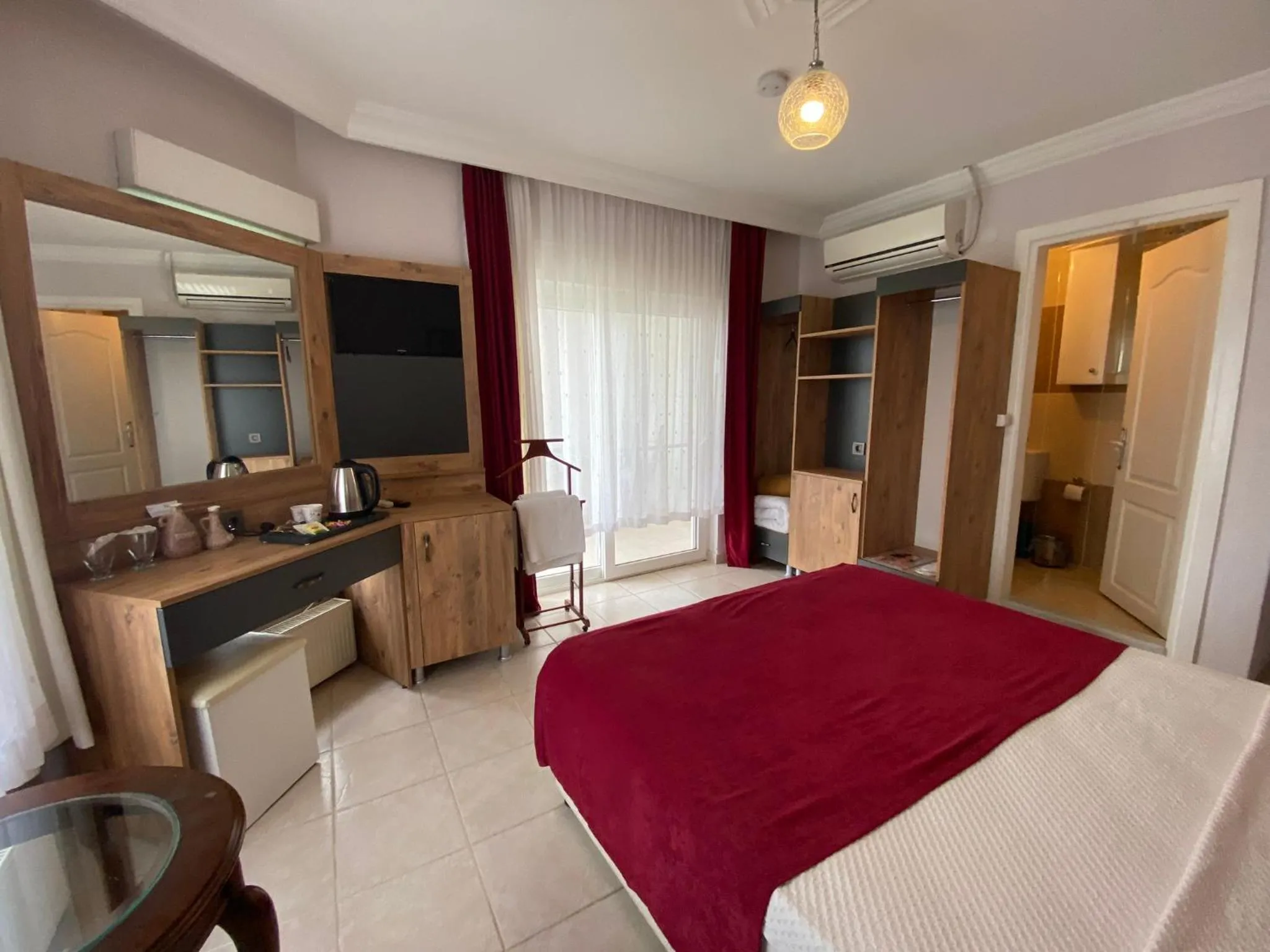 Bed in Cunda Aşiyan Otel