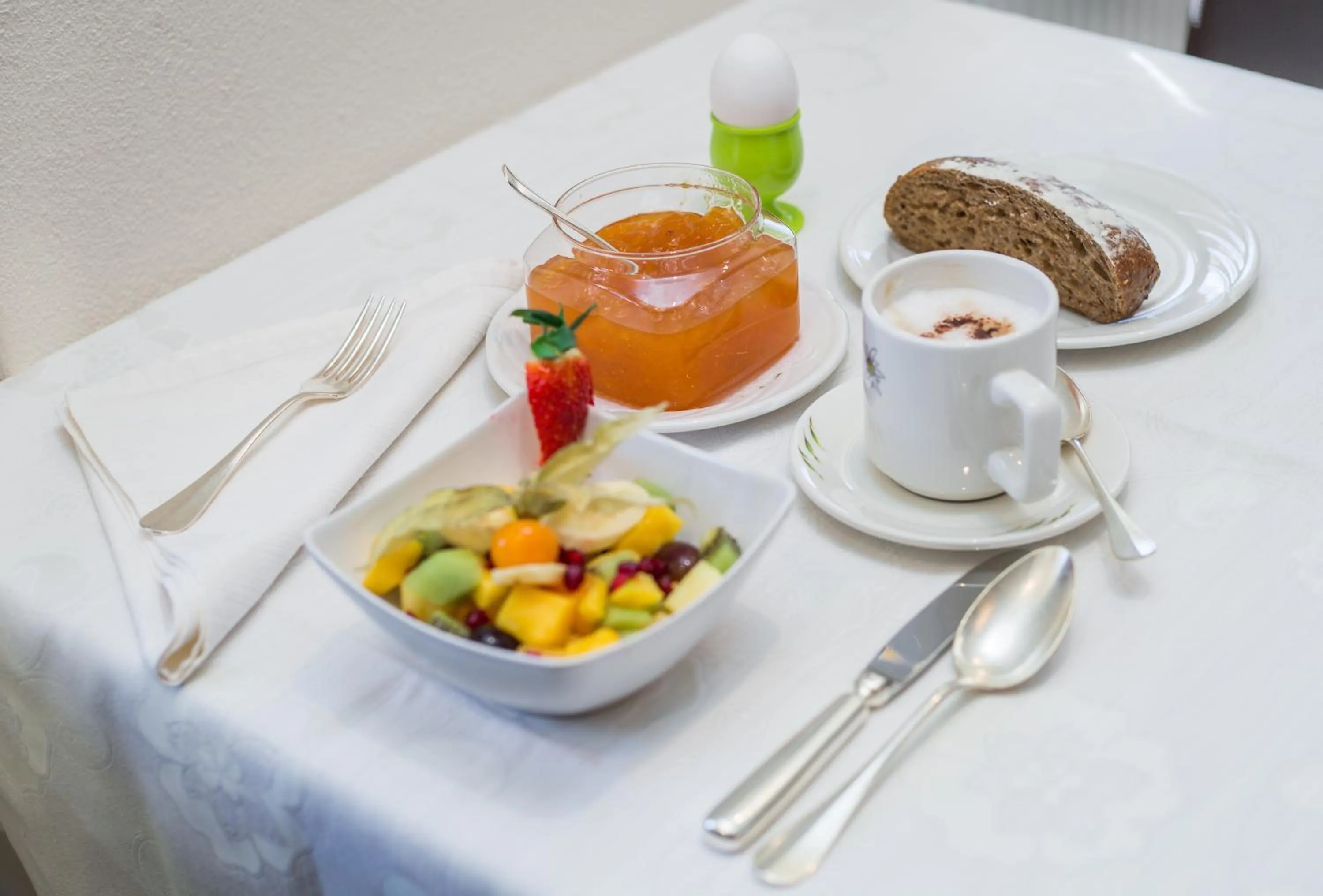 Food and drinks in Hotel Edelweiss Superior