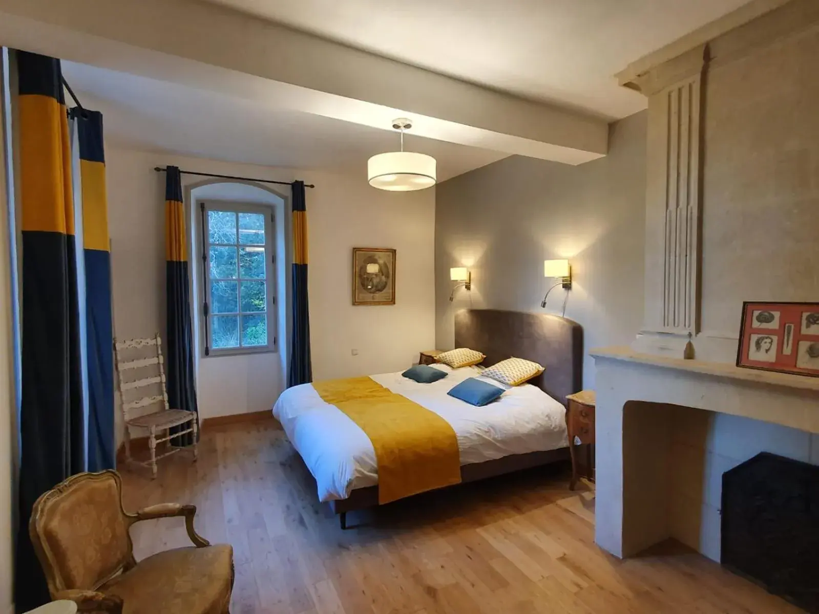 King Room with Garden View in Manoir du Bellay King Room with Garden View in Manoir du Bellay