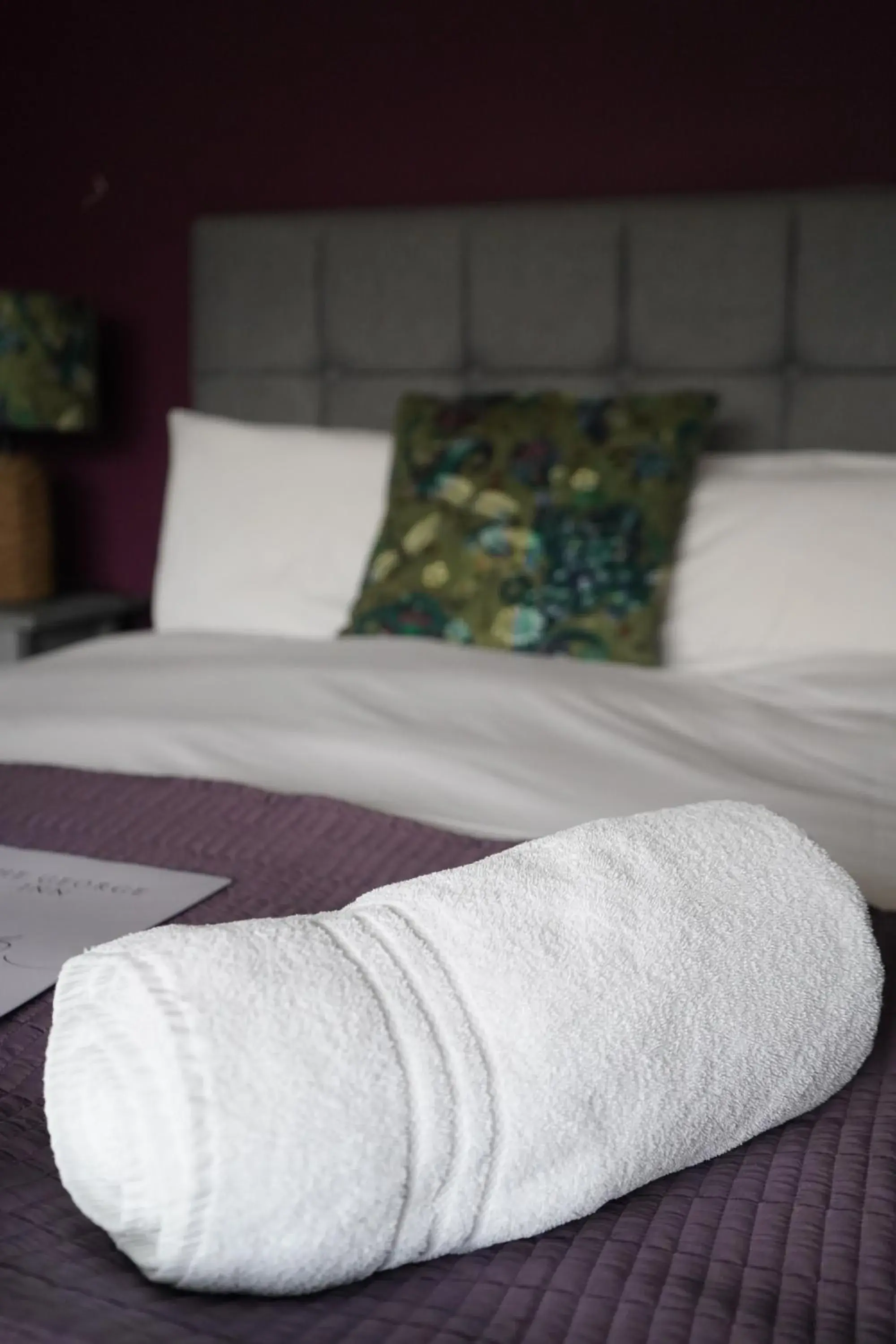 Property building, Bed in The George Inn Middle Wallop Property building, Bed in The George Inn Middle Wallop