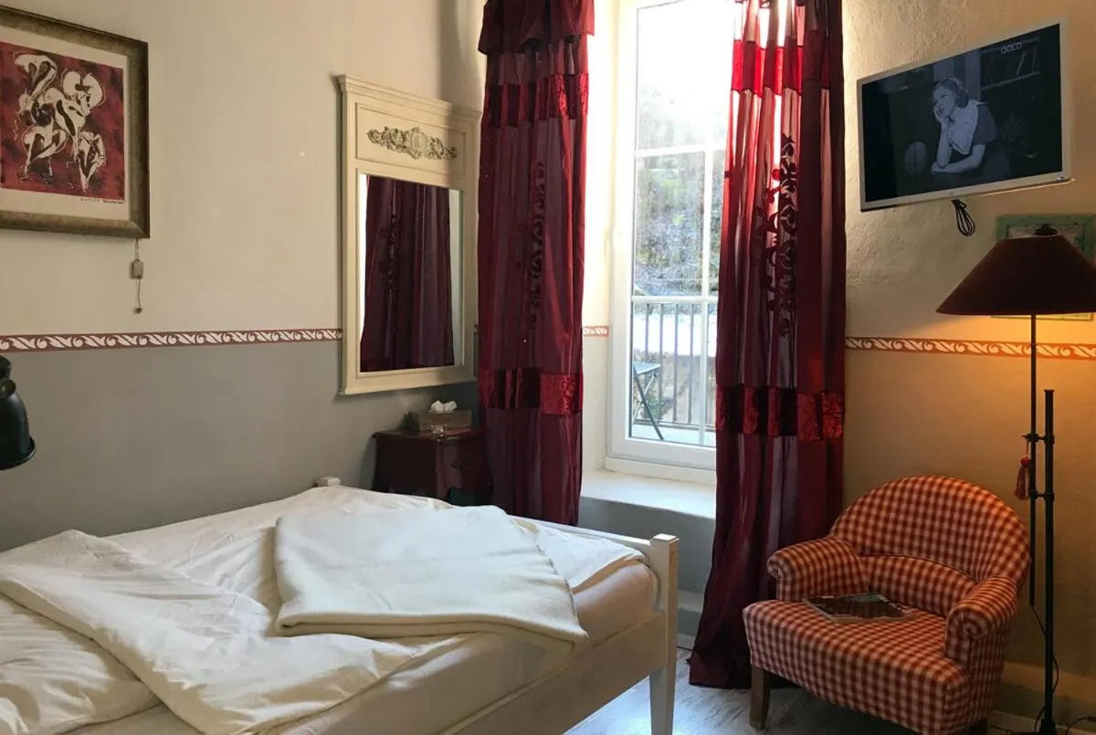 Bed in Landhotel Untere Mühle