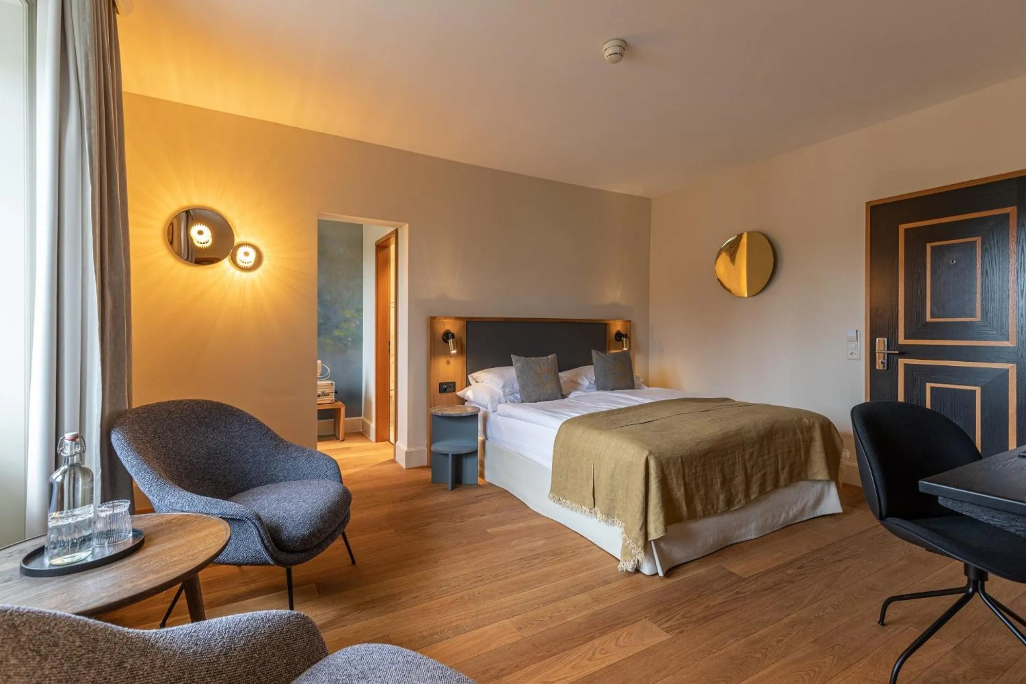 Photo of the whole room, Bed in Boutiquehotel Sonne Küsnacht - Zürich