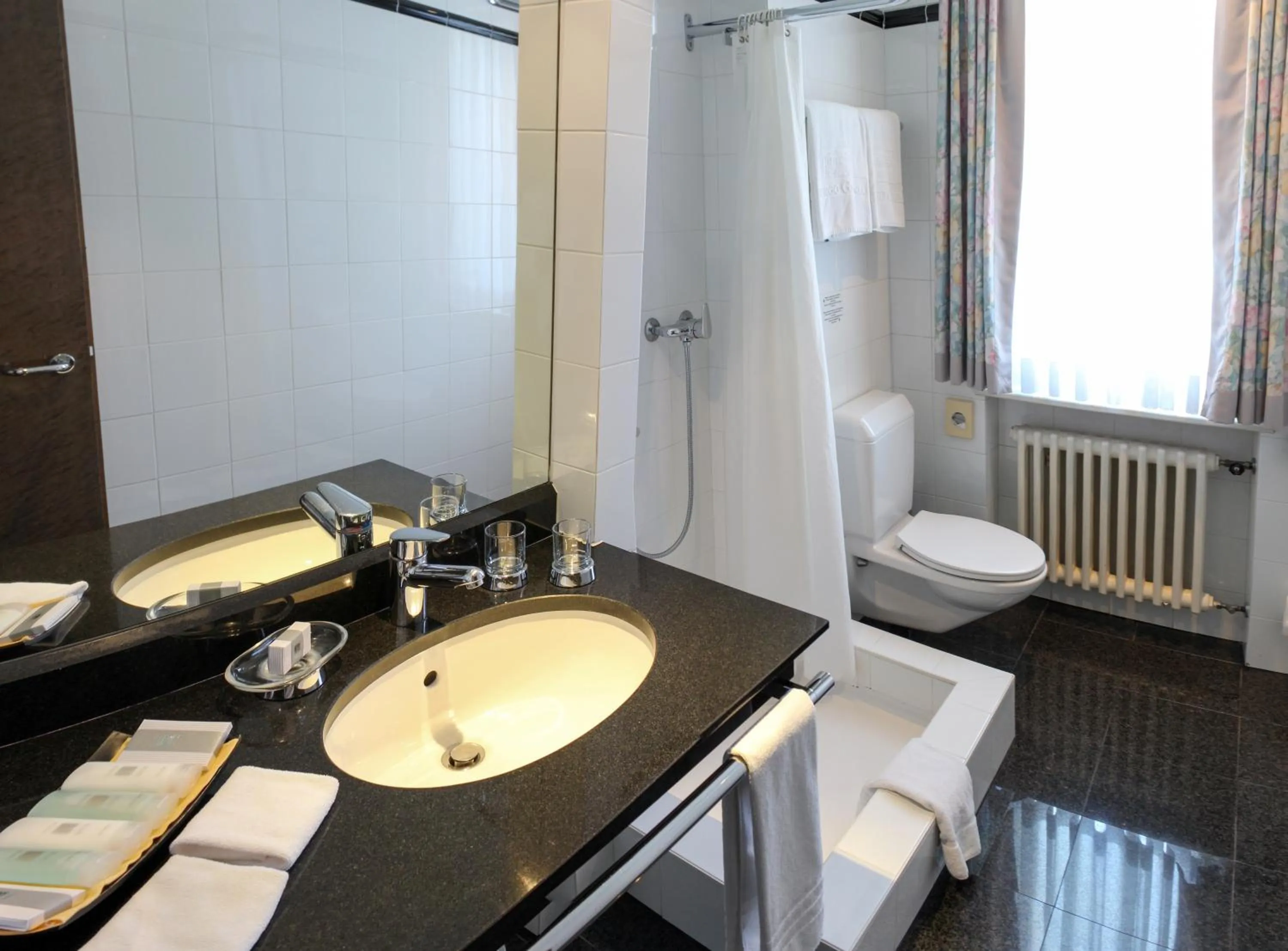 Bathroom in Villa Garni Gardenia