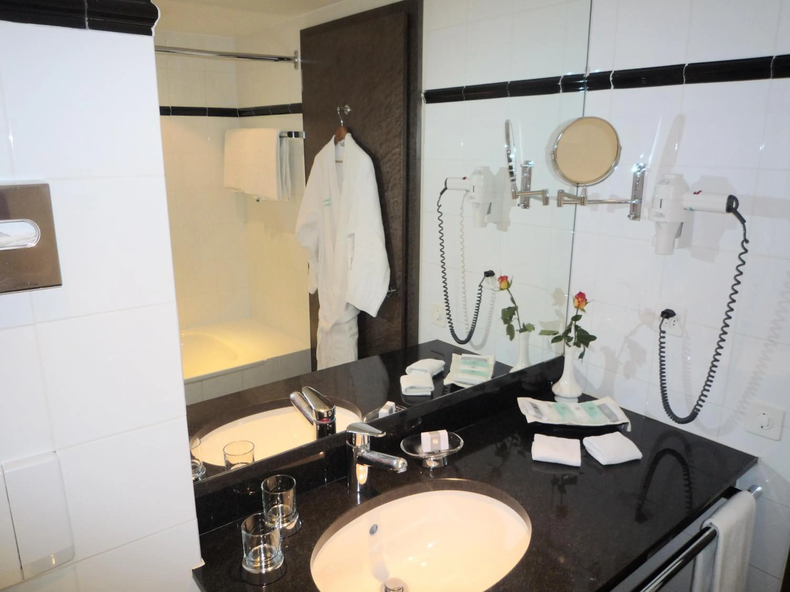 Shower in Villa Garni Gardenia