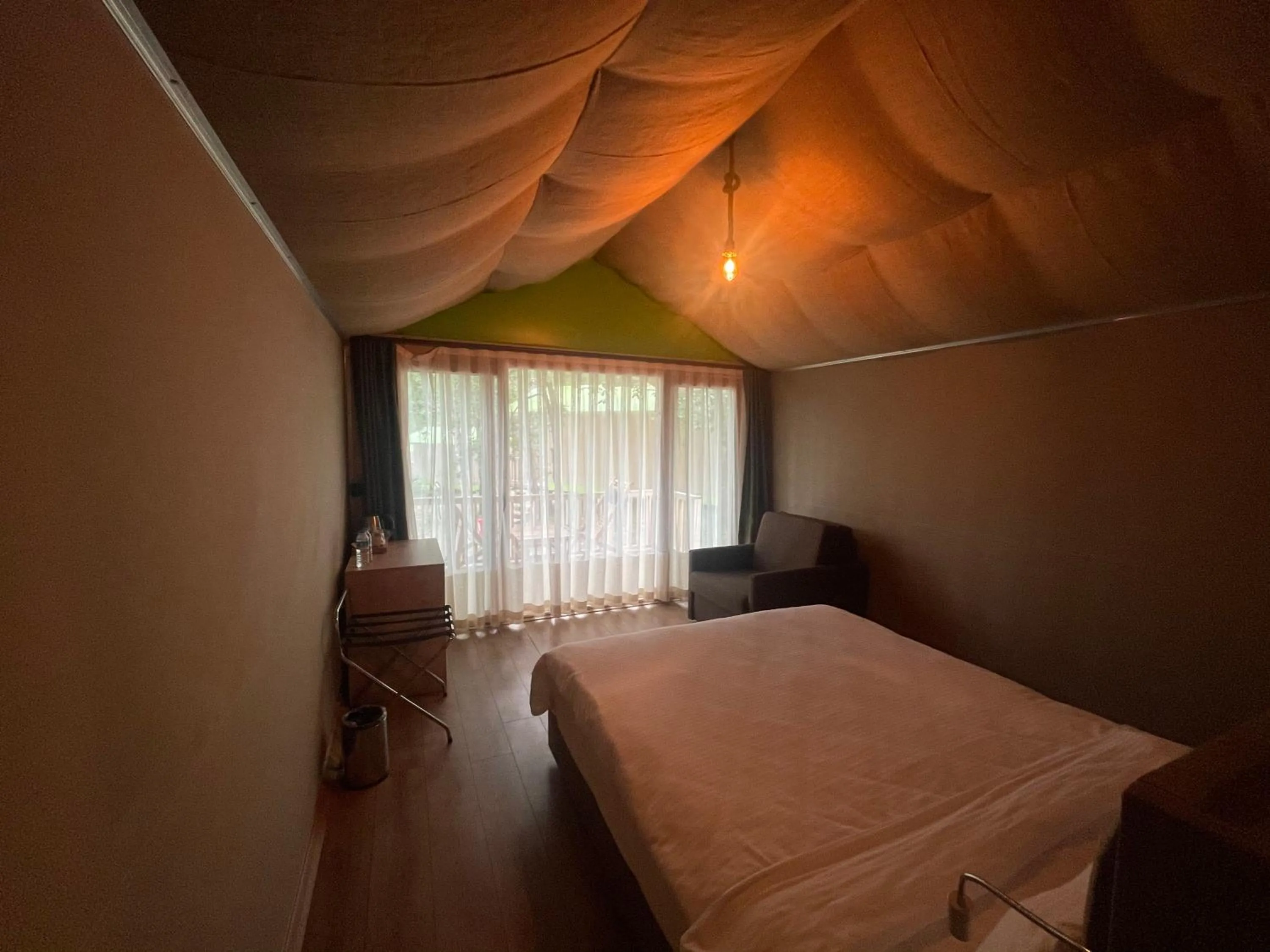 Photo of the whole room, Bed in LONGOSPHERE GLAMPING