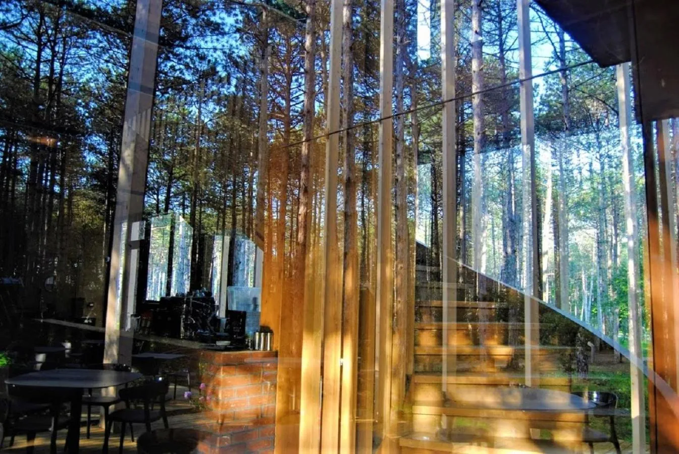 Restaurant/places to eat in LONGOSPHERE GLAMPING