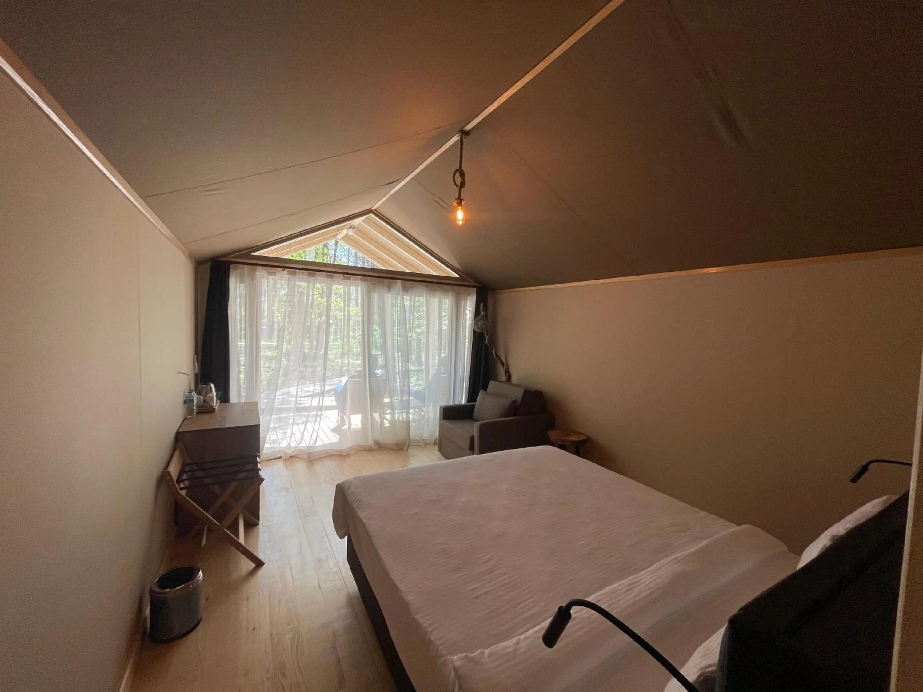 Massage, Bed in LONGOSPHERE GLAMPING