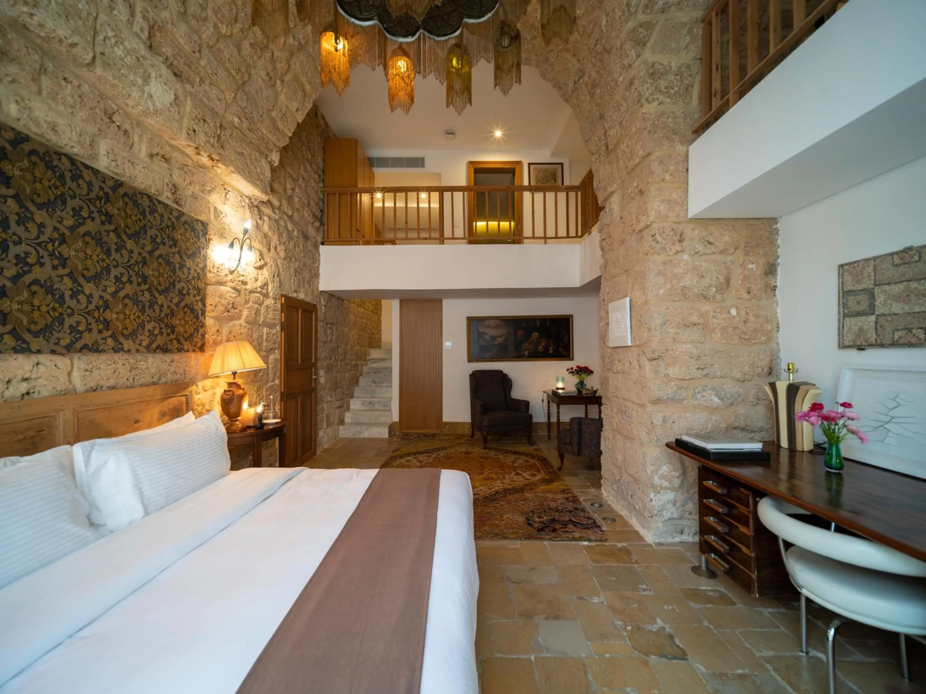 Photo of the whole room, Bed in Arthaus Beirut