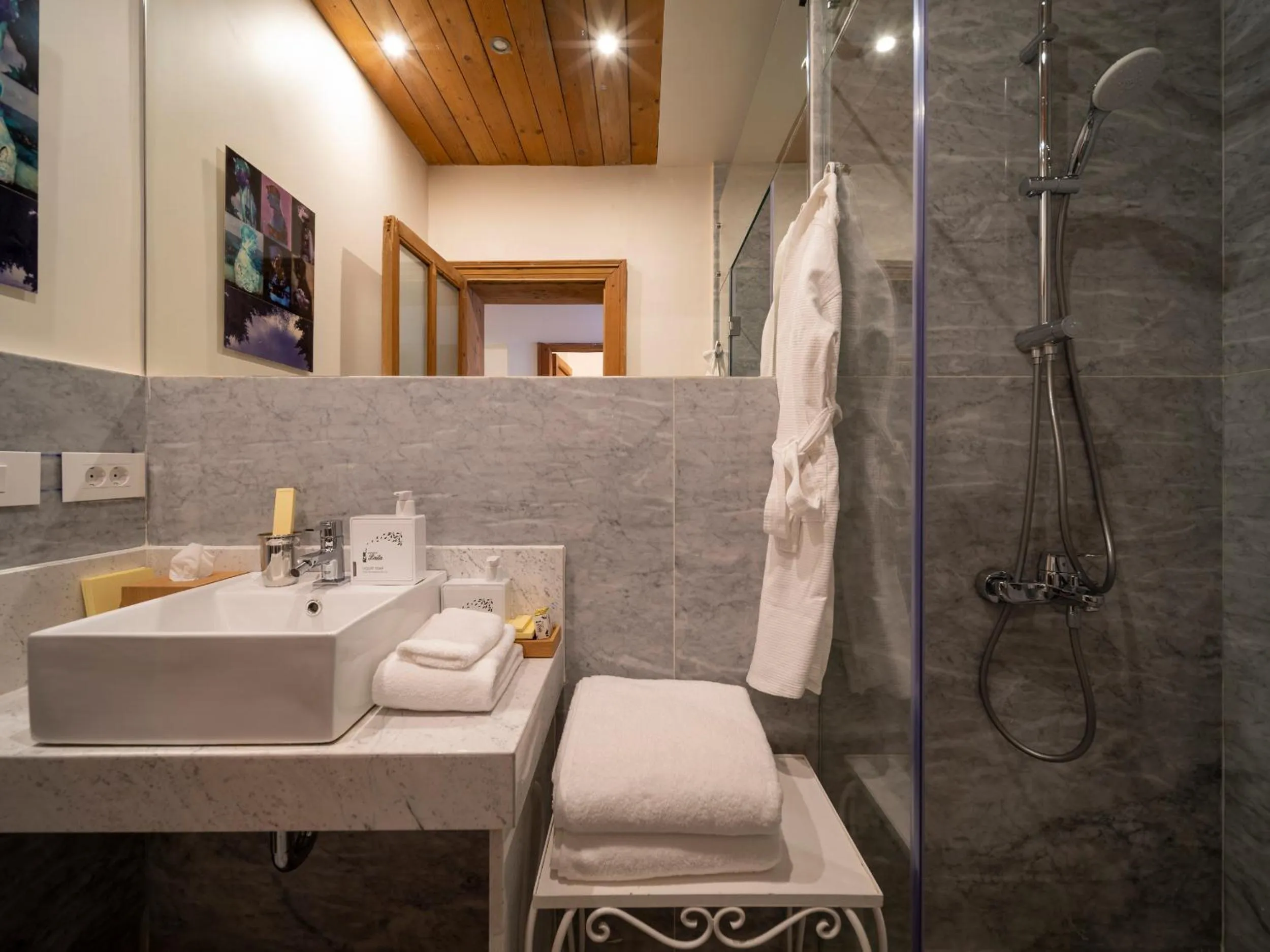 Bathroom in Arthaus Beirut