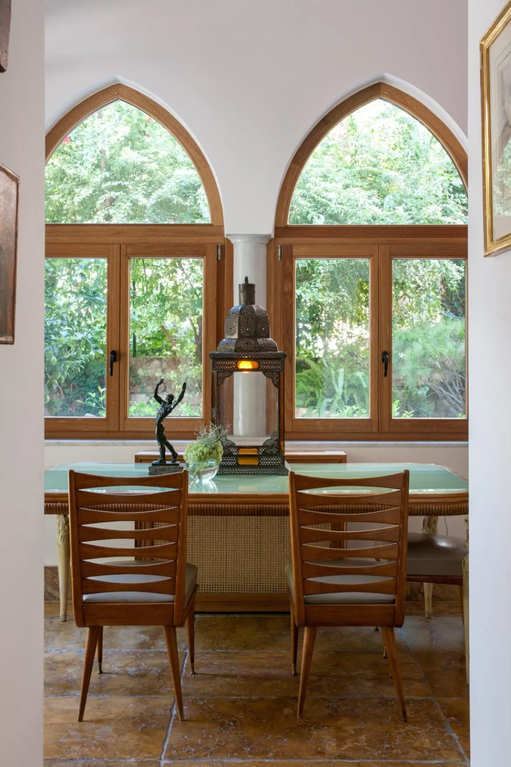 Restaurant/places to eat in Arthaus Beirut