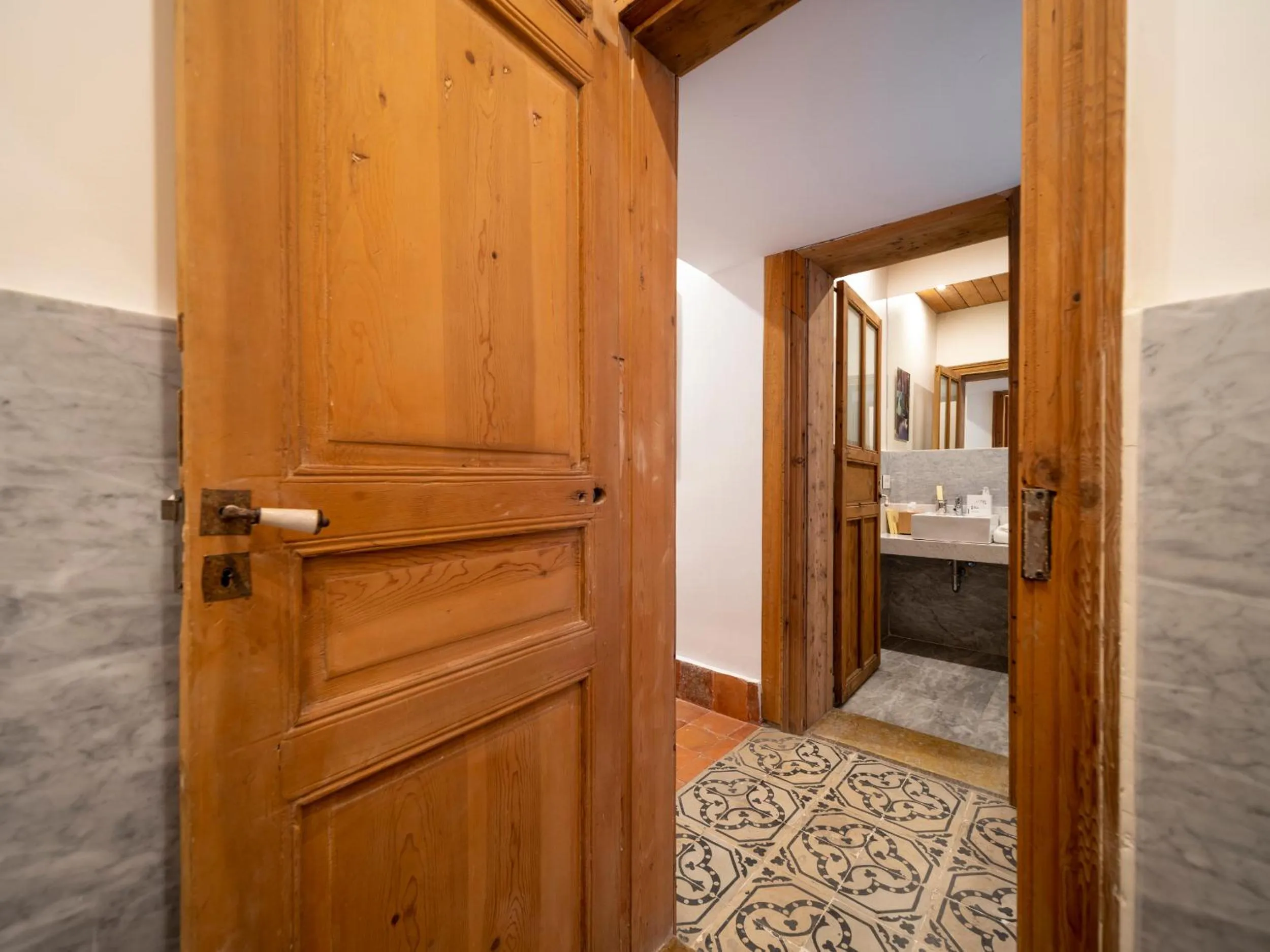 Bathroom in Arthaus Beirut