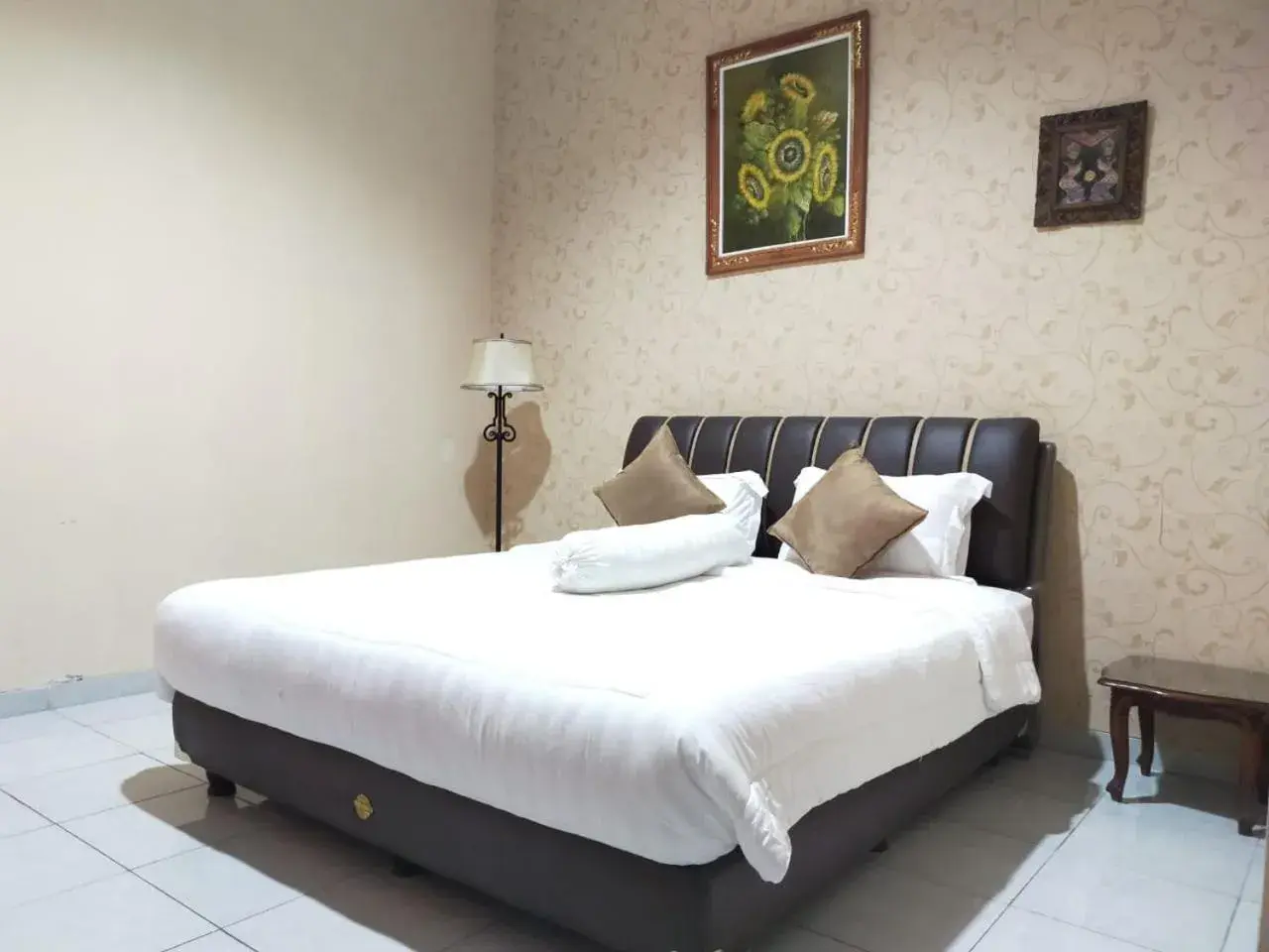Bed in Grand Mutiara Hotel Puncak Bed in Grand Mutiara Hotel Puncak