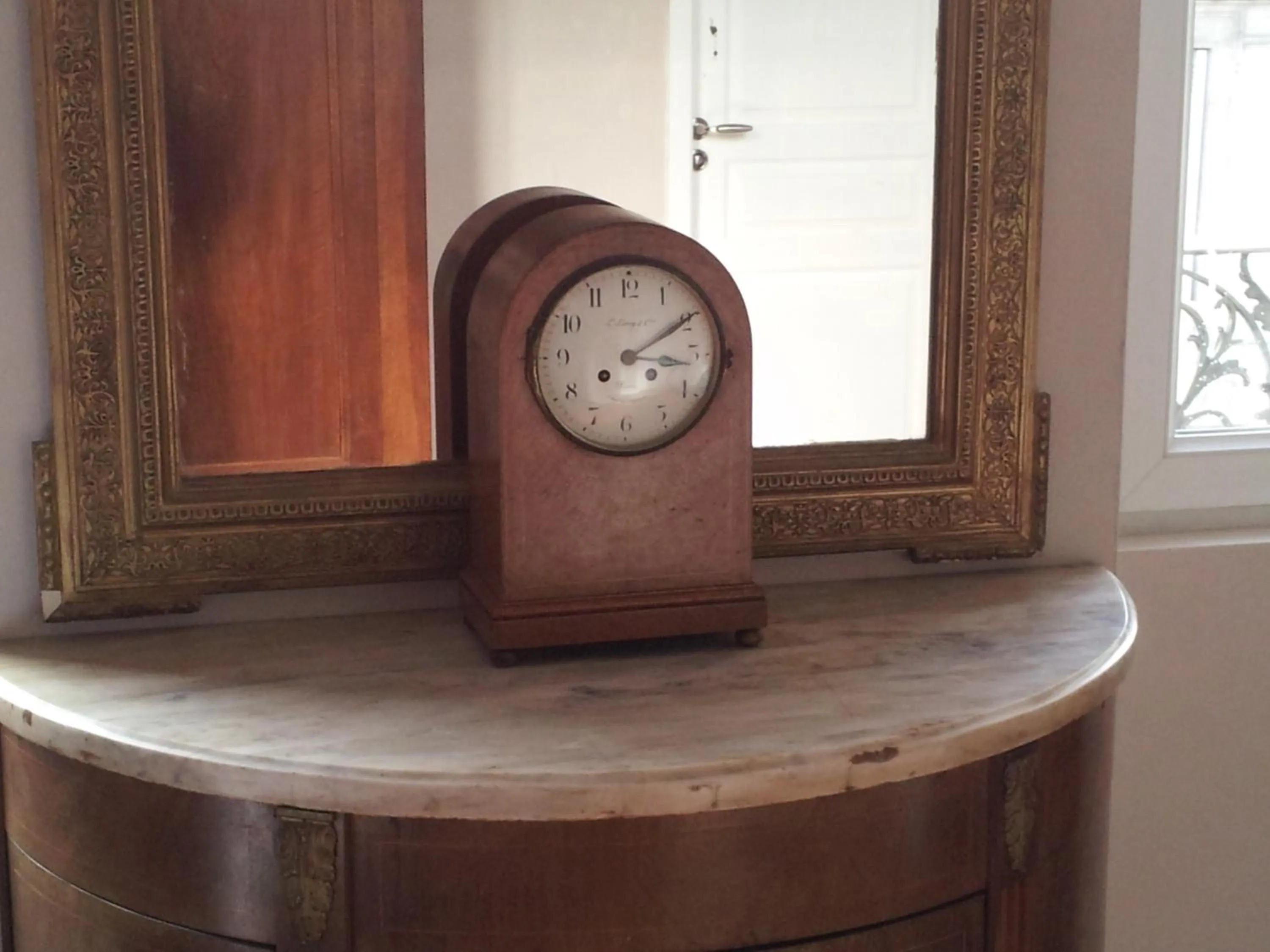 Decorative detail in La Maison Bastide