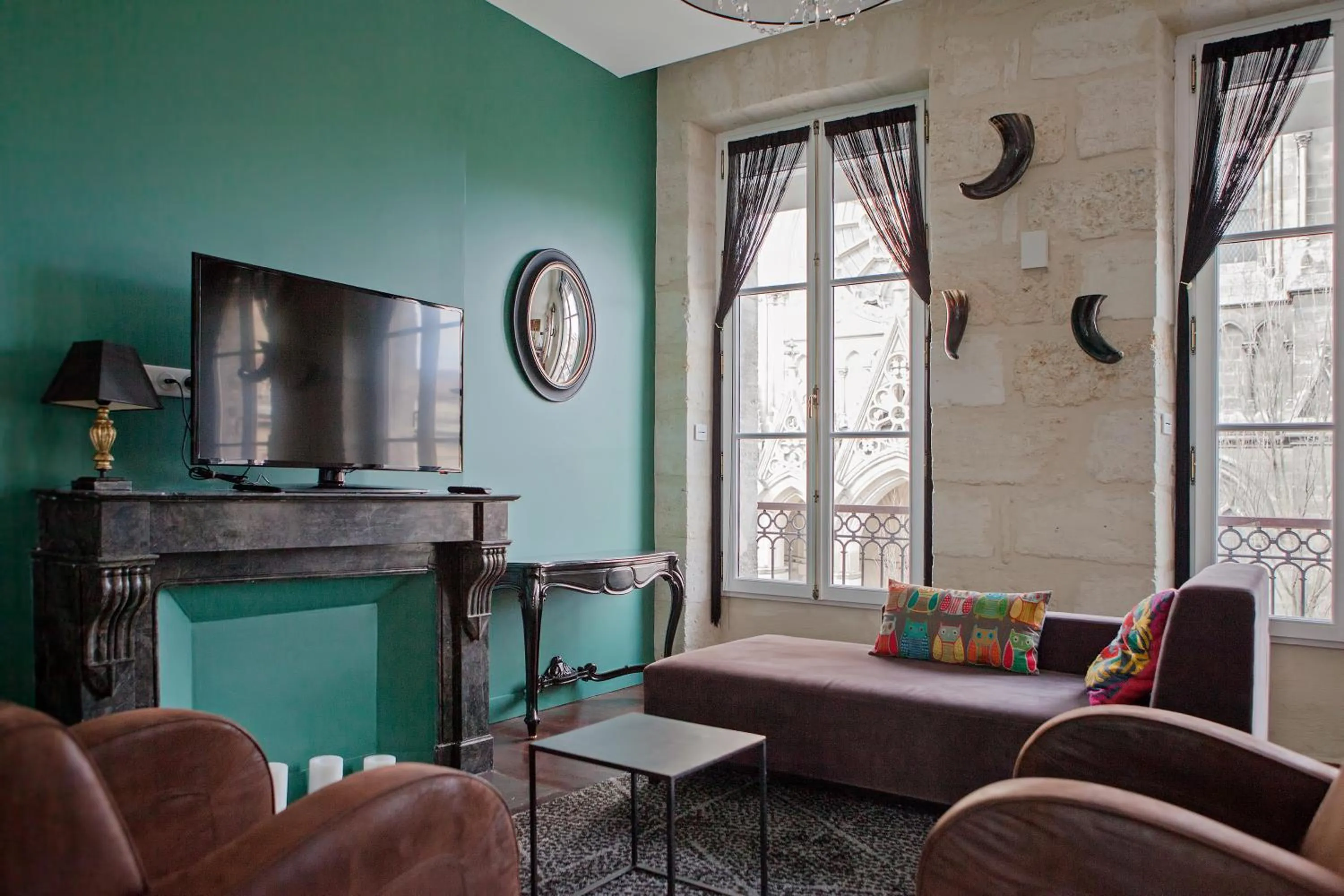 Living room in Une Chambre Chez Dupont