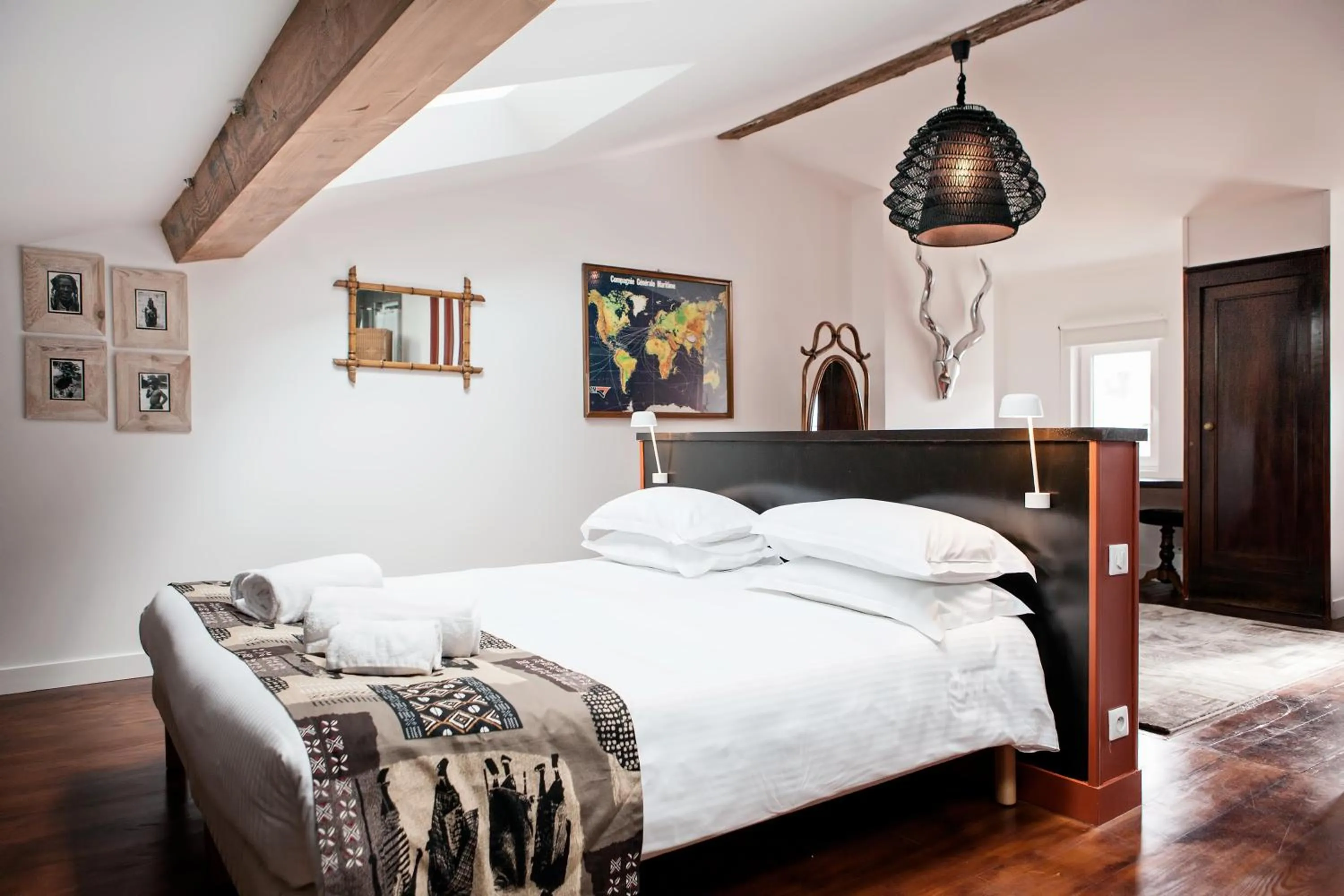 Bed in Une Chambre Chez Dupont